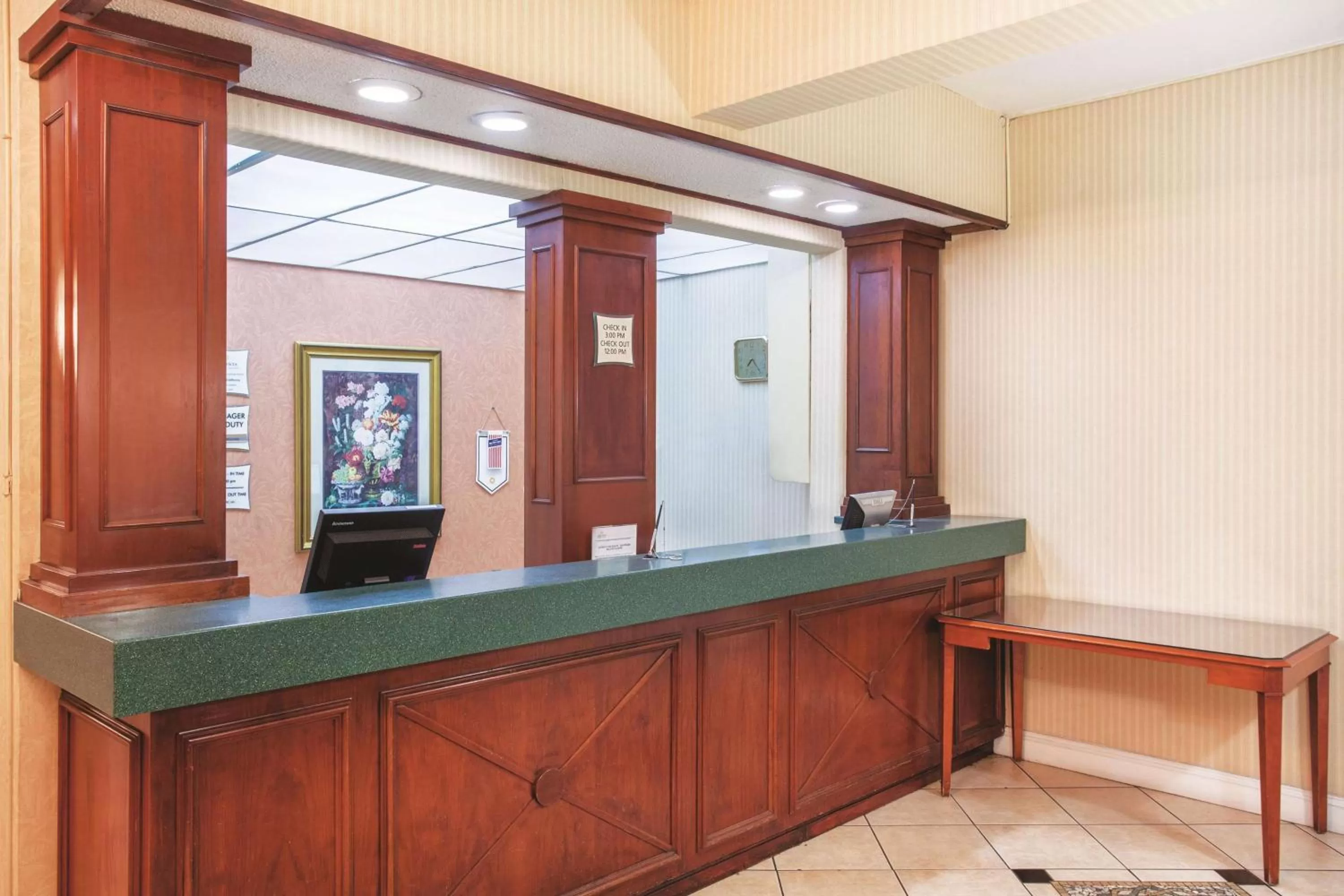 Lobby or reception in La Quinta Inn by Wyndham Berkeley