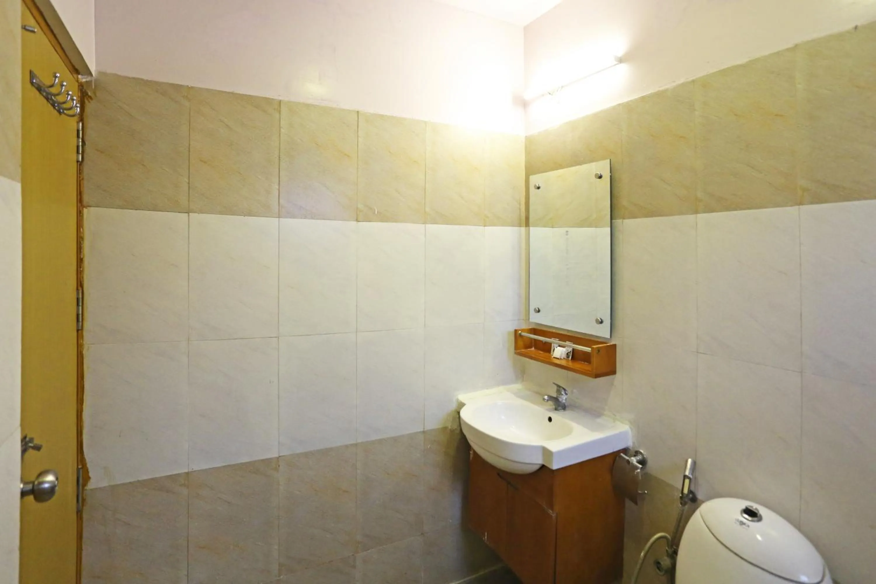 Shower in Hotel Aeroporto Nearest Landmark Aerocity delhi