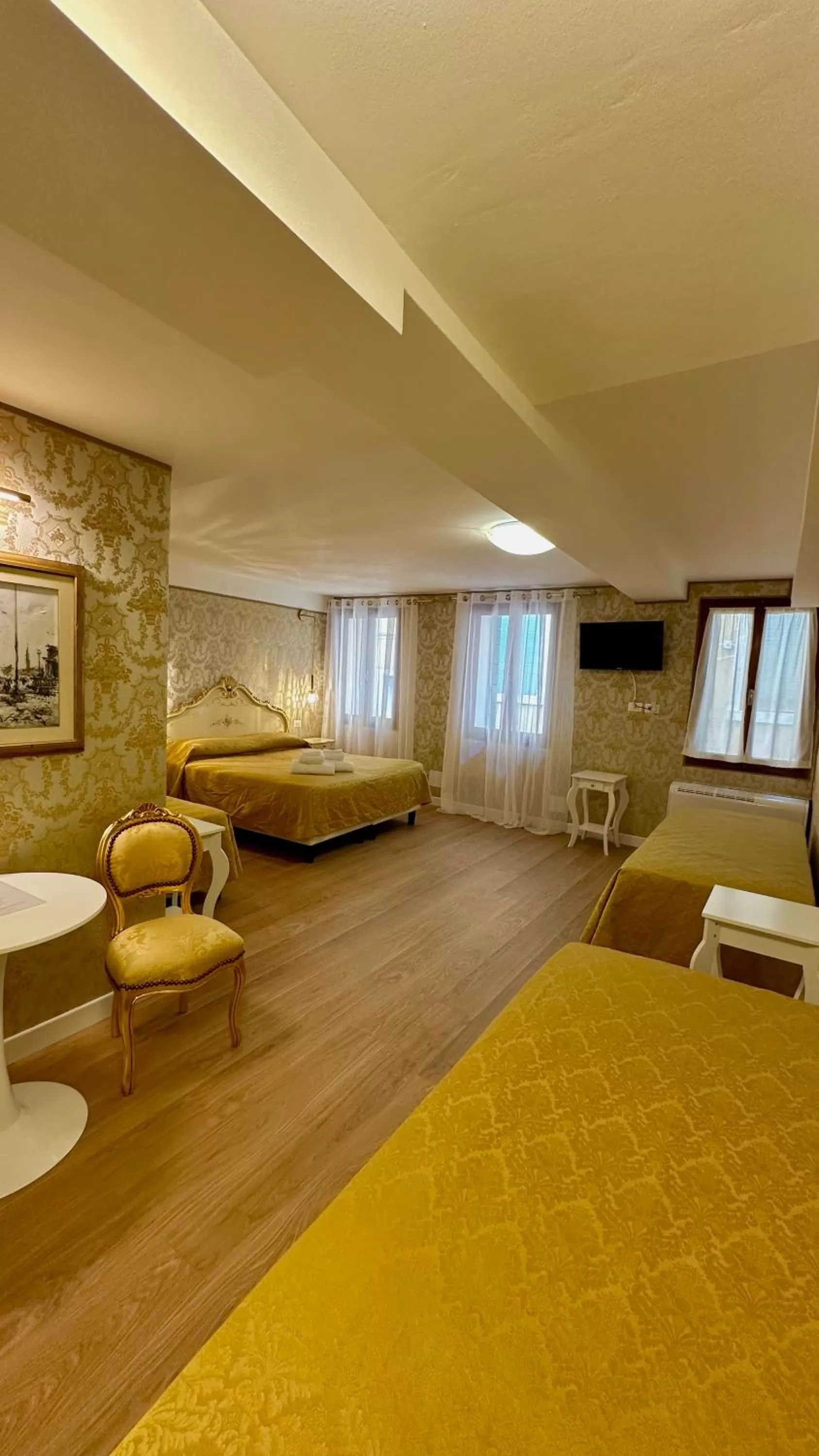 Photo of the whole room, Bed in Hotel Apostoli Garden