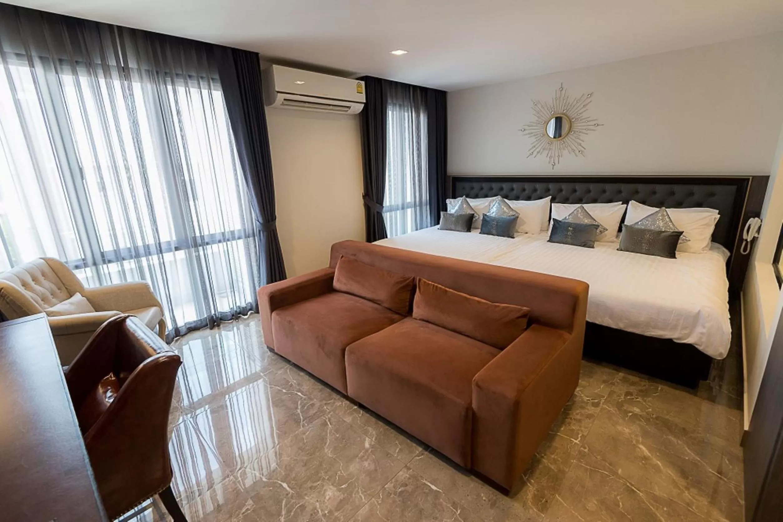 Photo of the whole room, Bed in SN Connx - SHA Plus