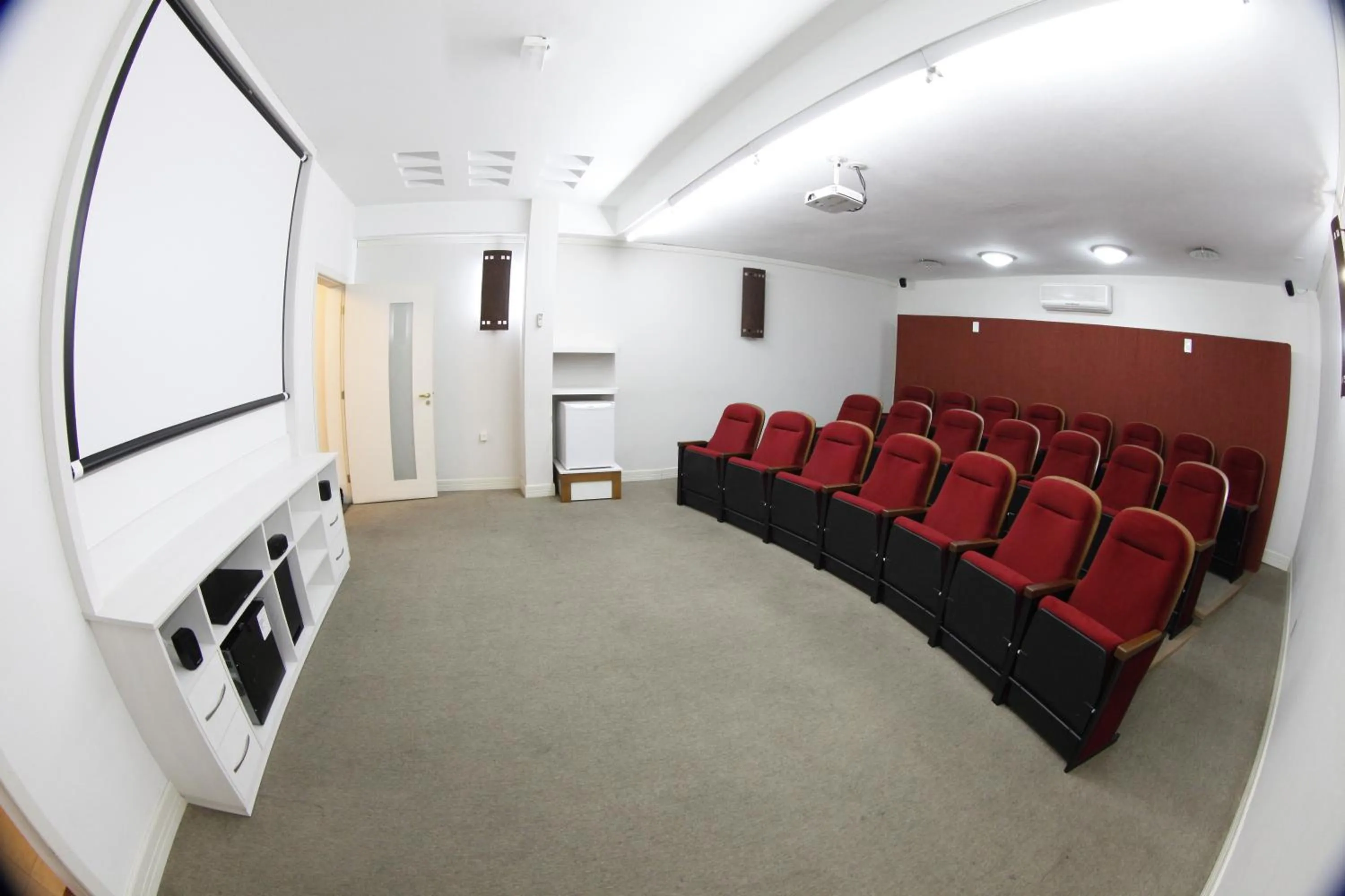 Meeting/conference room in Altadomo Hotel