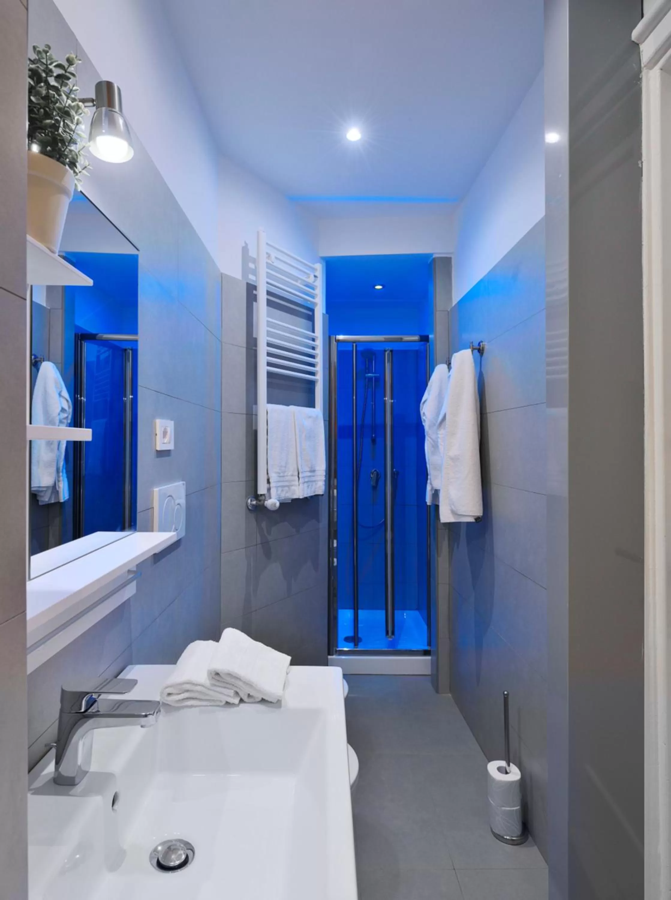 Bathroom in Locanderia Roma