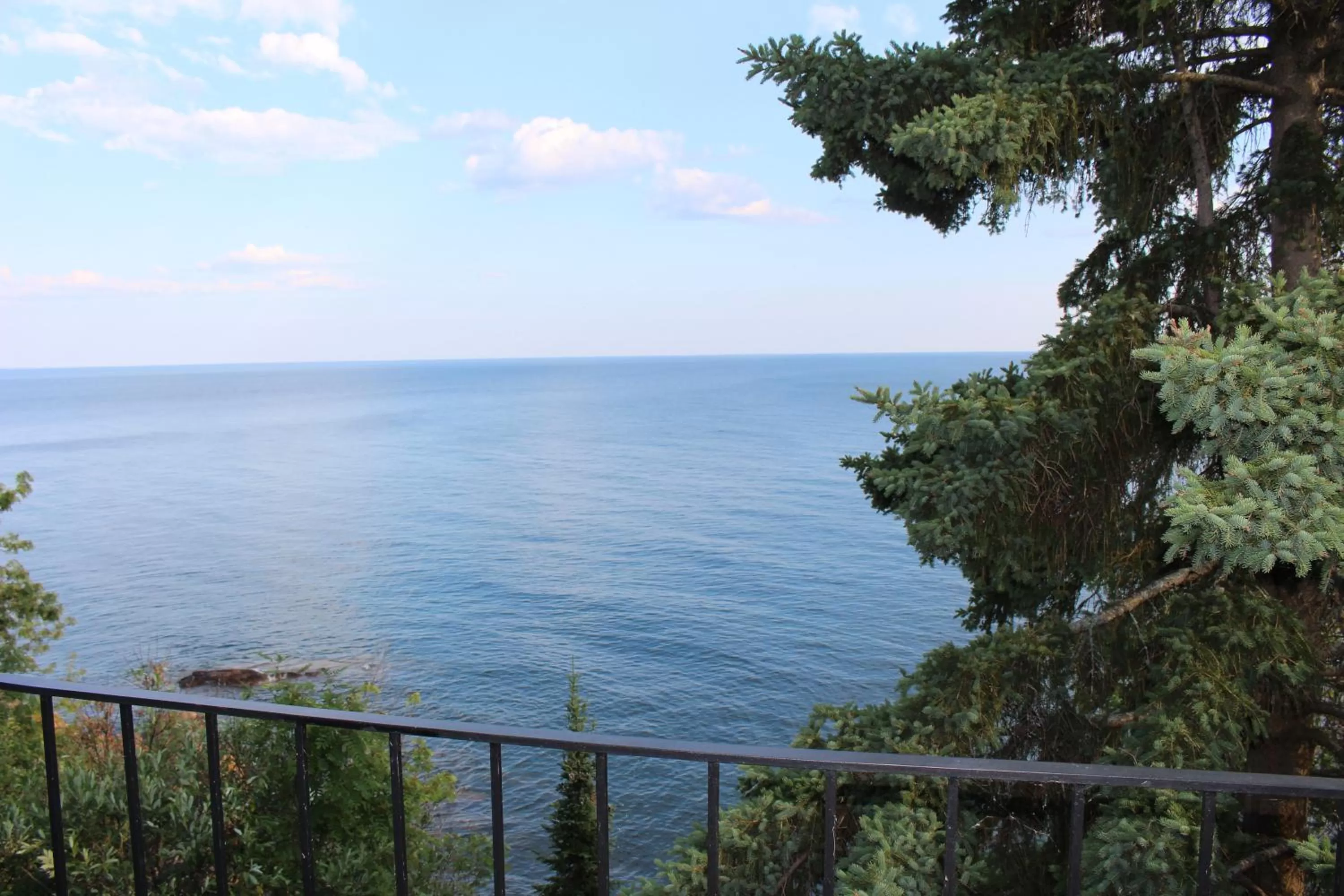 Lake view in Cliff Dweller on Lake Superior