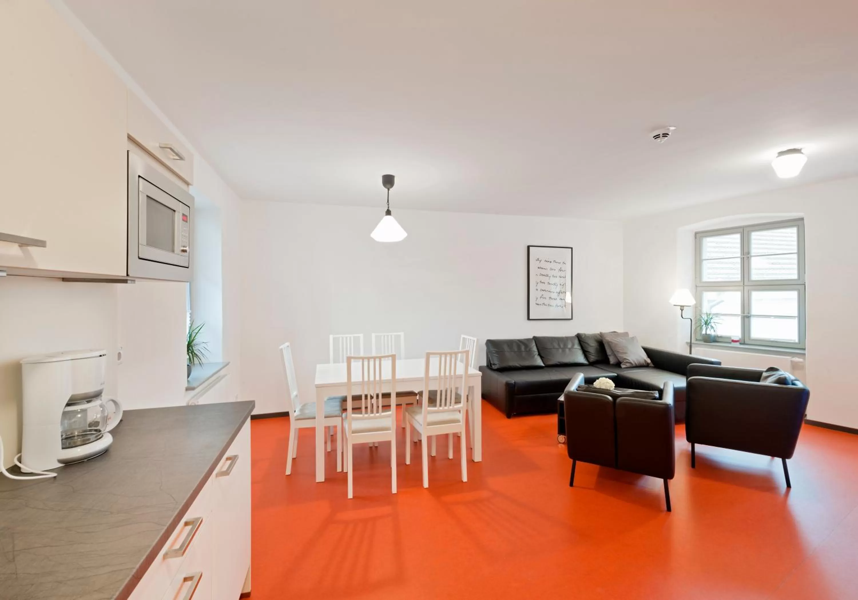 Three-Bedroom Apartment in Hotel Brandenburger Dom