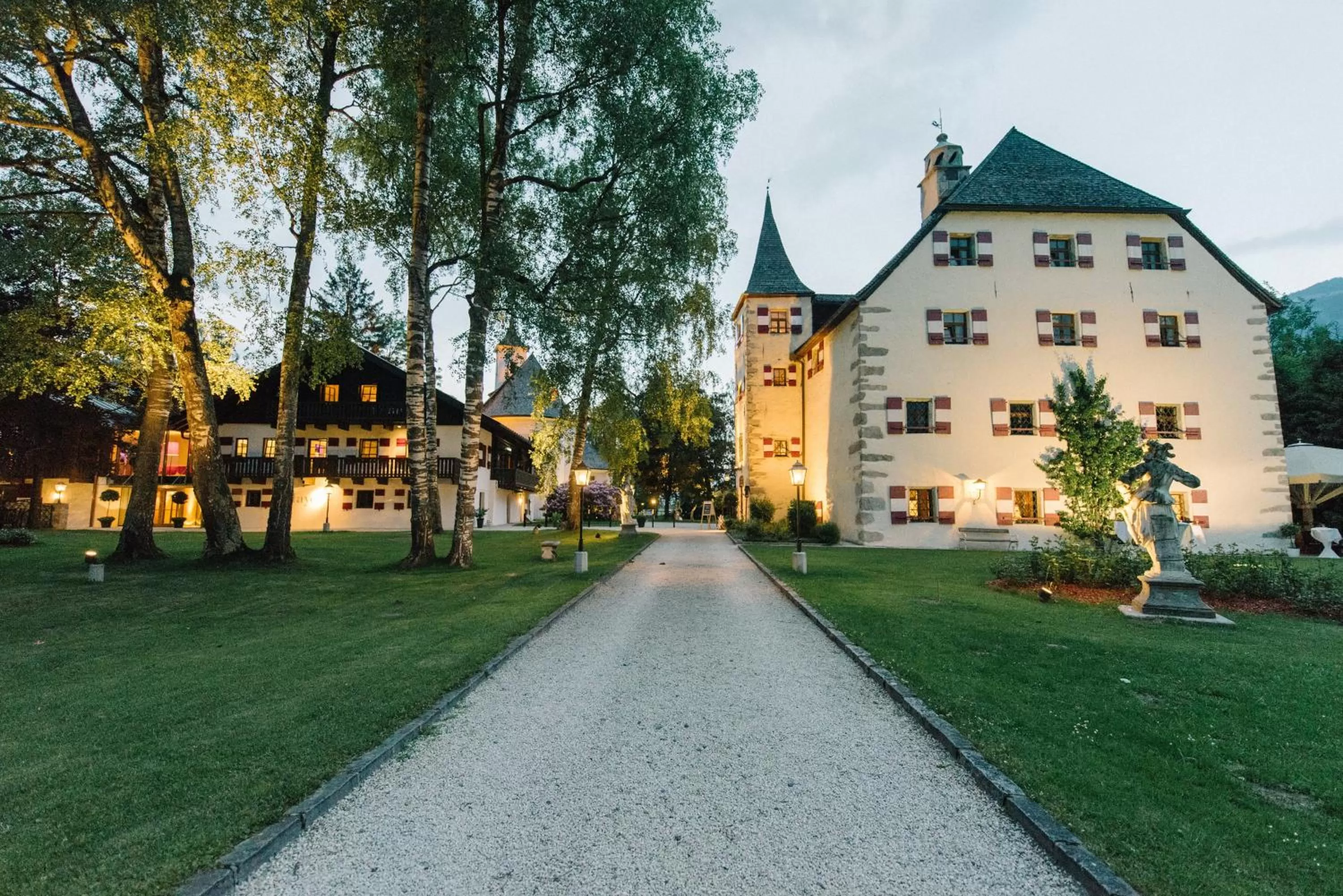 Property building in Schloss Prielau Hotel & Restaurants