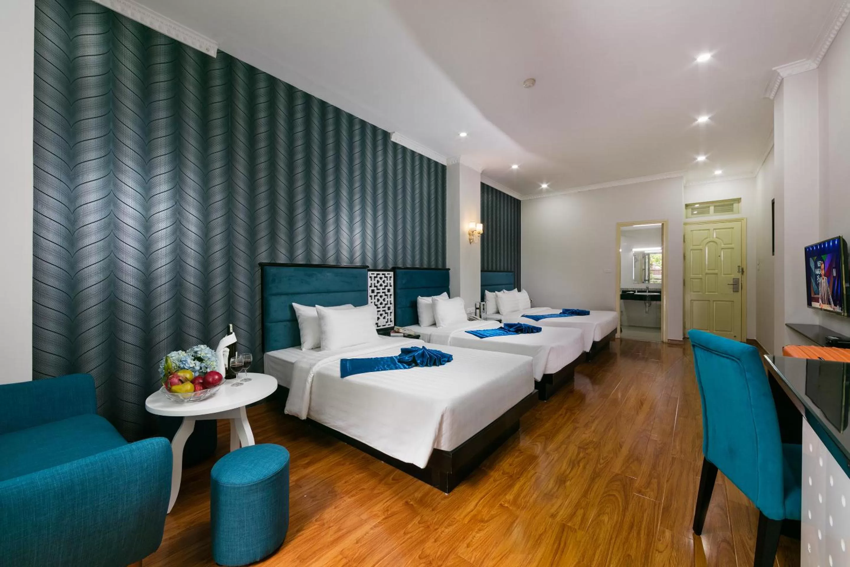 Photo of the whole room in Diamond Legend Hotel