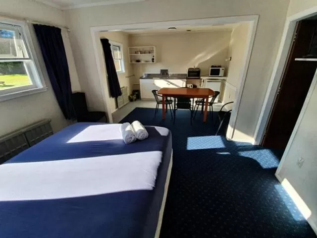 Bed in Oasis Motel & Holiday Park Turangi