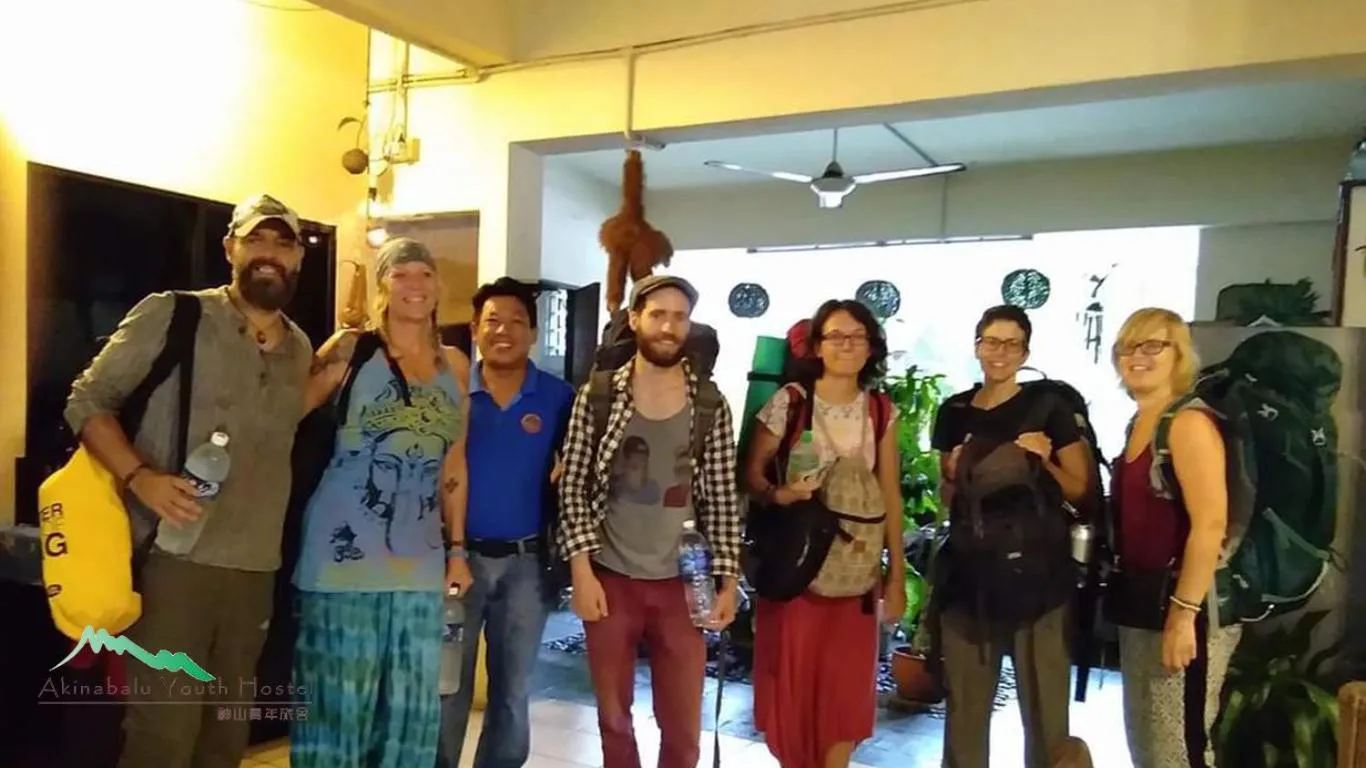 People in Akinabalu Youth Hostel