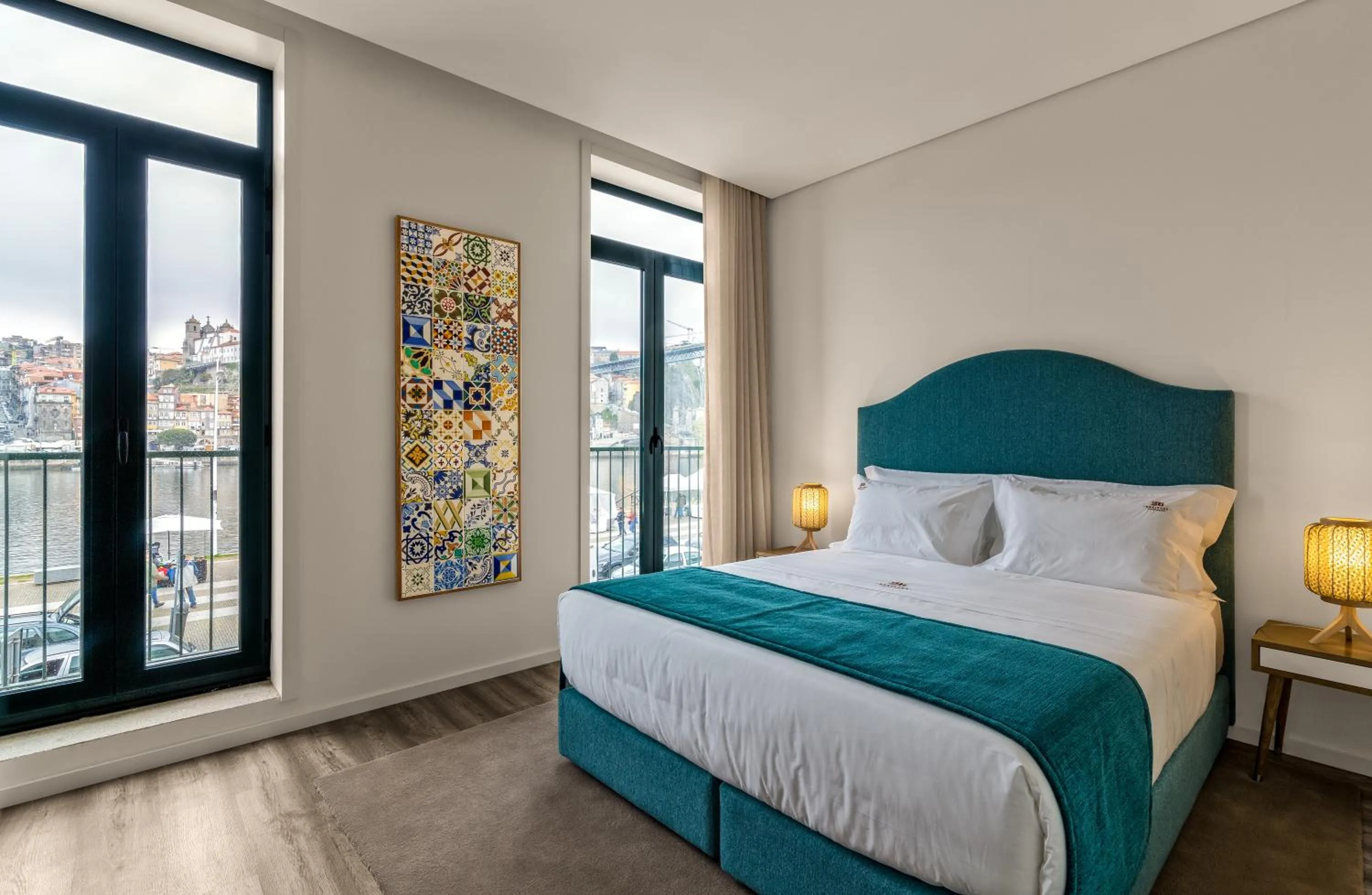 Bed in 296 Heritage Apartments