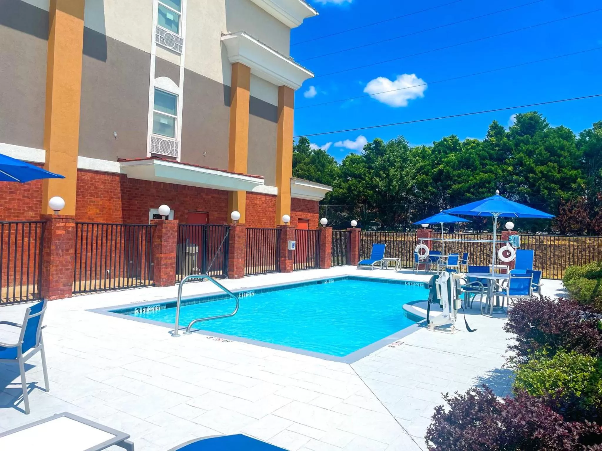 Swimming pool in Holiday Inn Express McComb by IHG