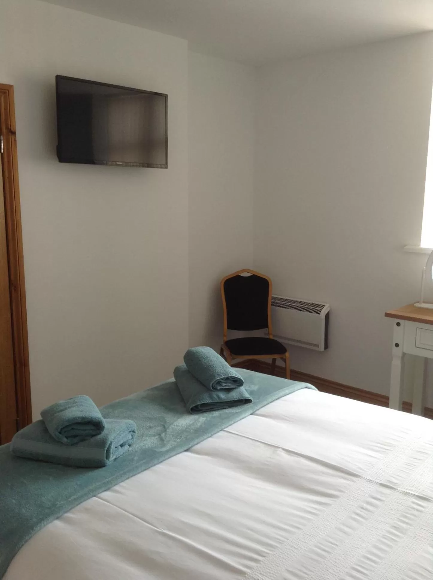 Bed in The Bear On The Square