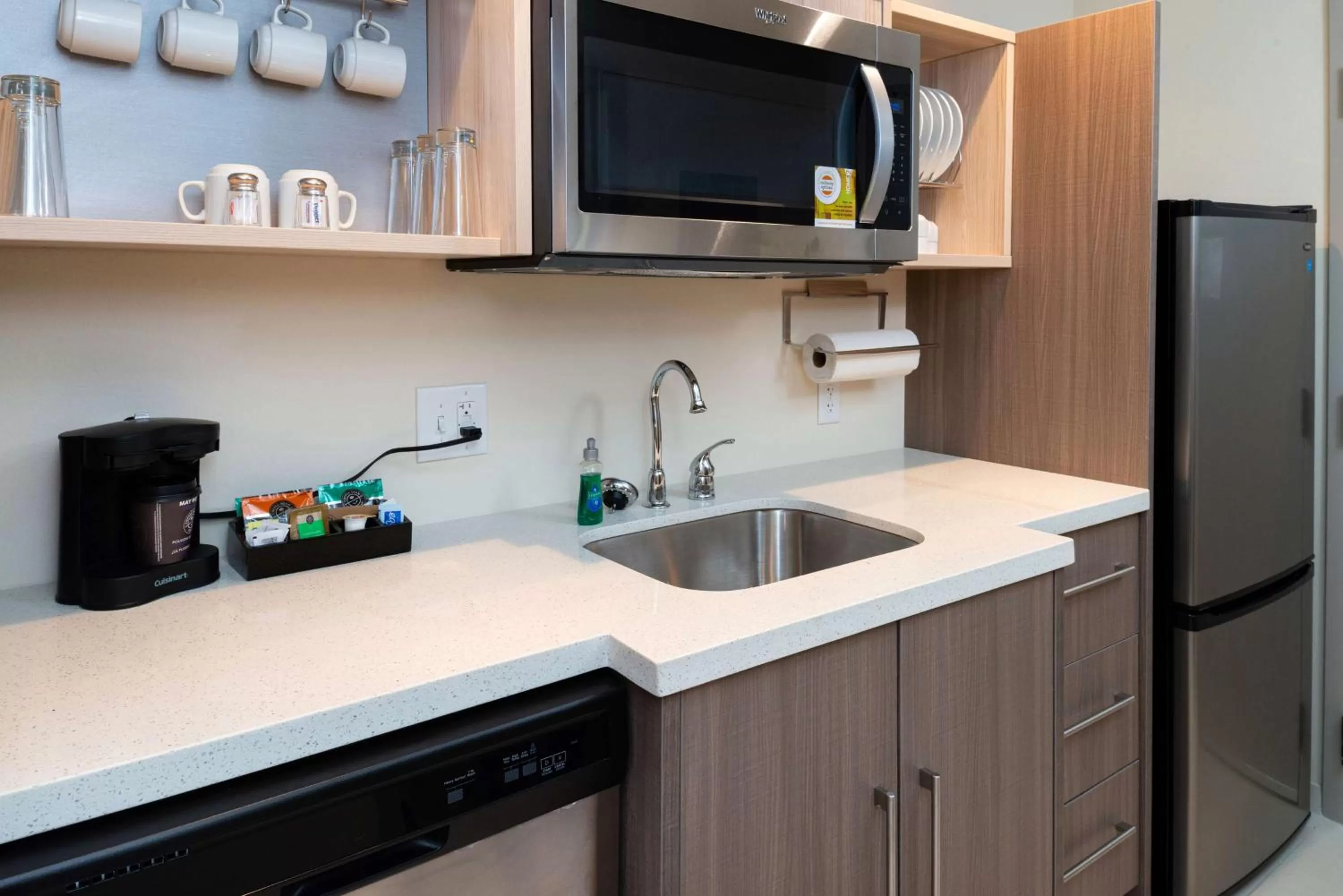 Kitchen or kitchenette in Home2 Suites By Hilton Charlotte Mooresville, Nc