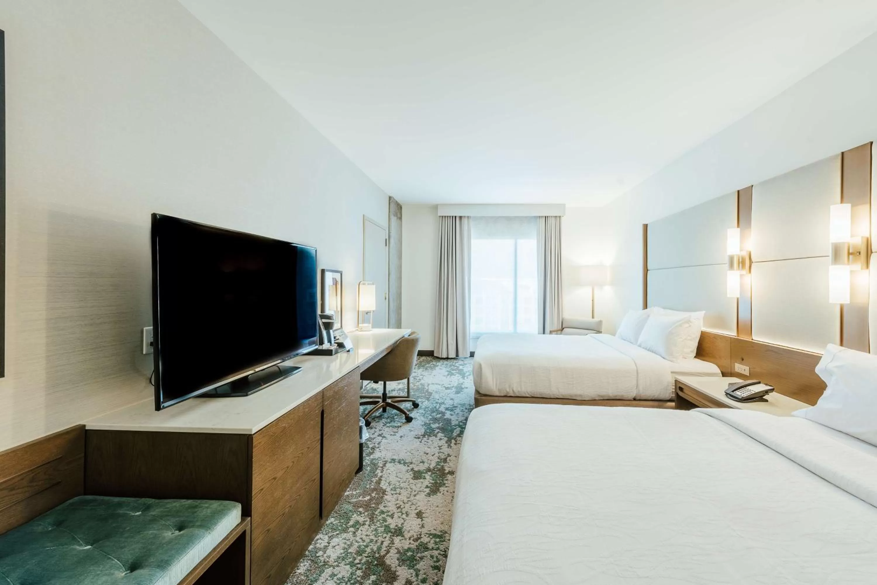 Bedroom, Bed in Hilton Garden Inn Denver Union Station