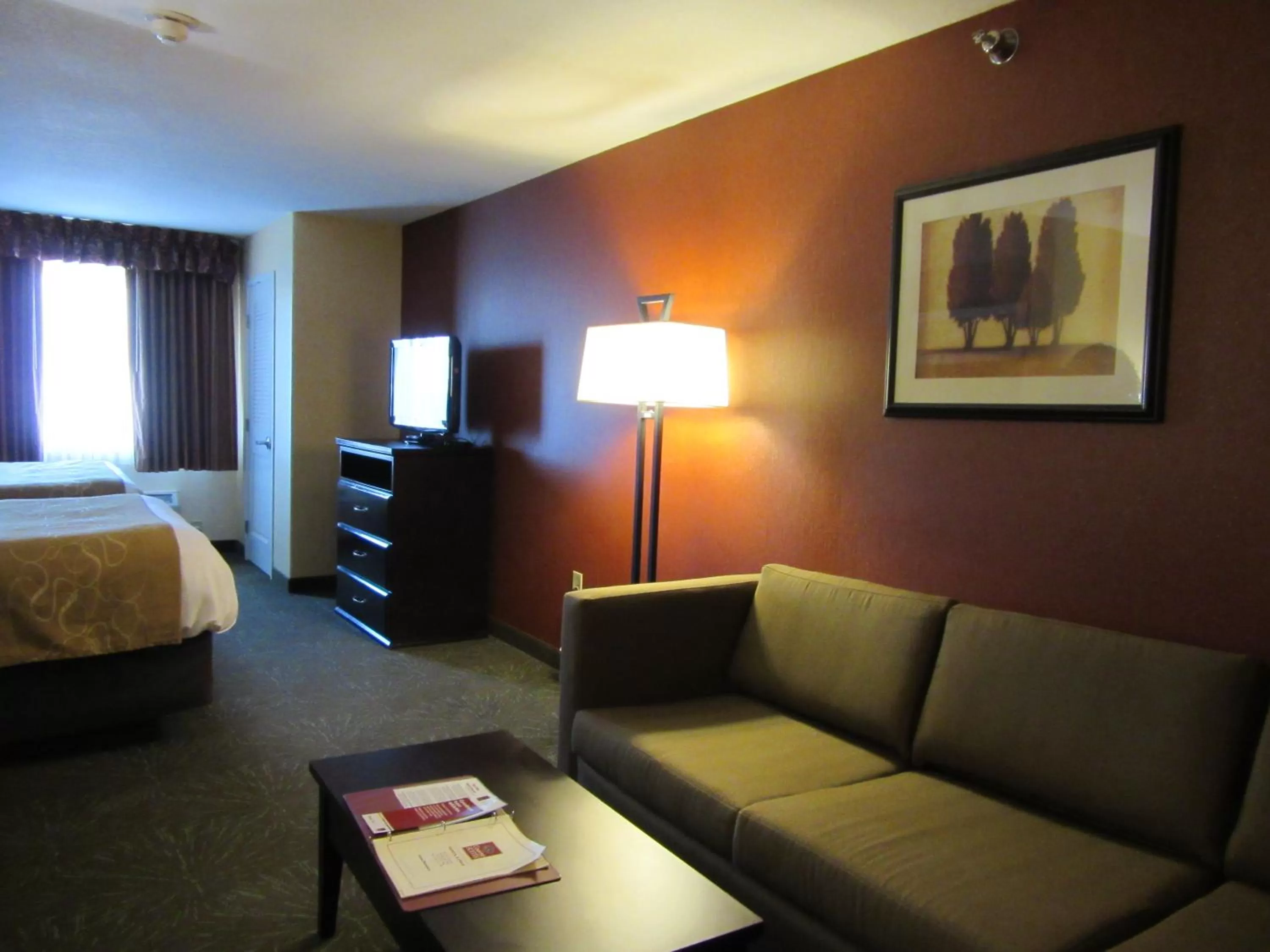 Queen Suite with Two Queen Beds in Comfort Suites Airport