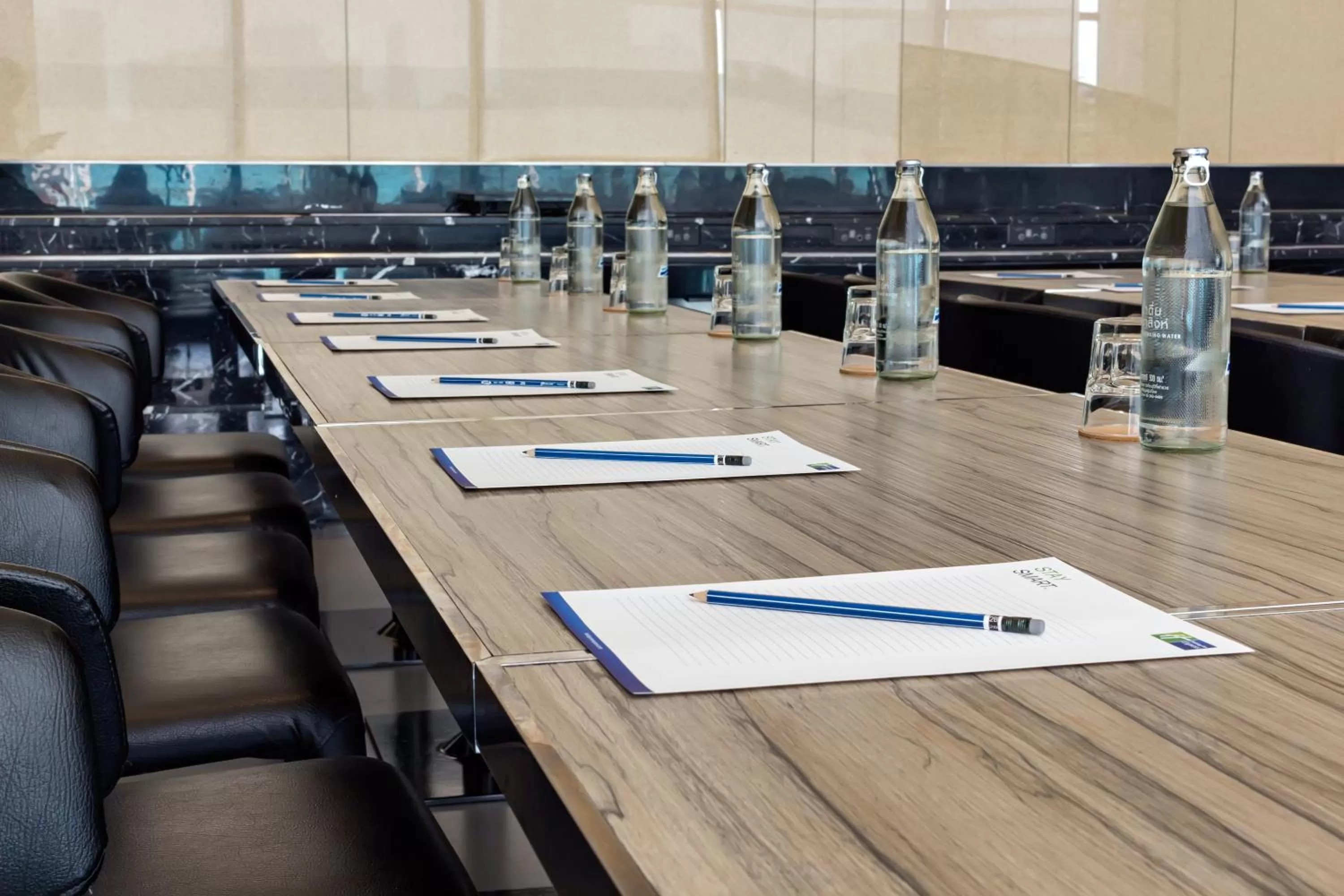 Meeting/conference room in Holiday Inn Express Bangkok Siam by IHG