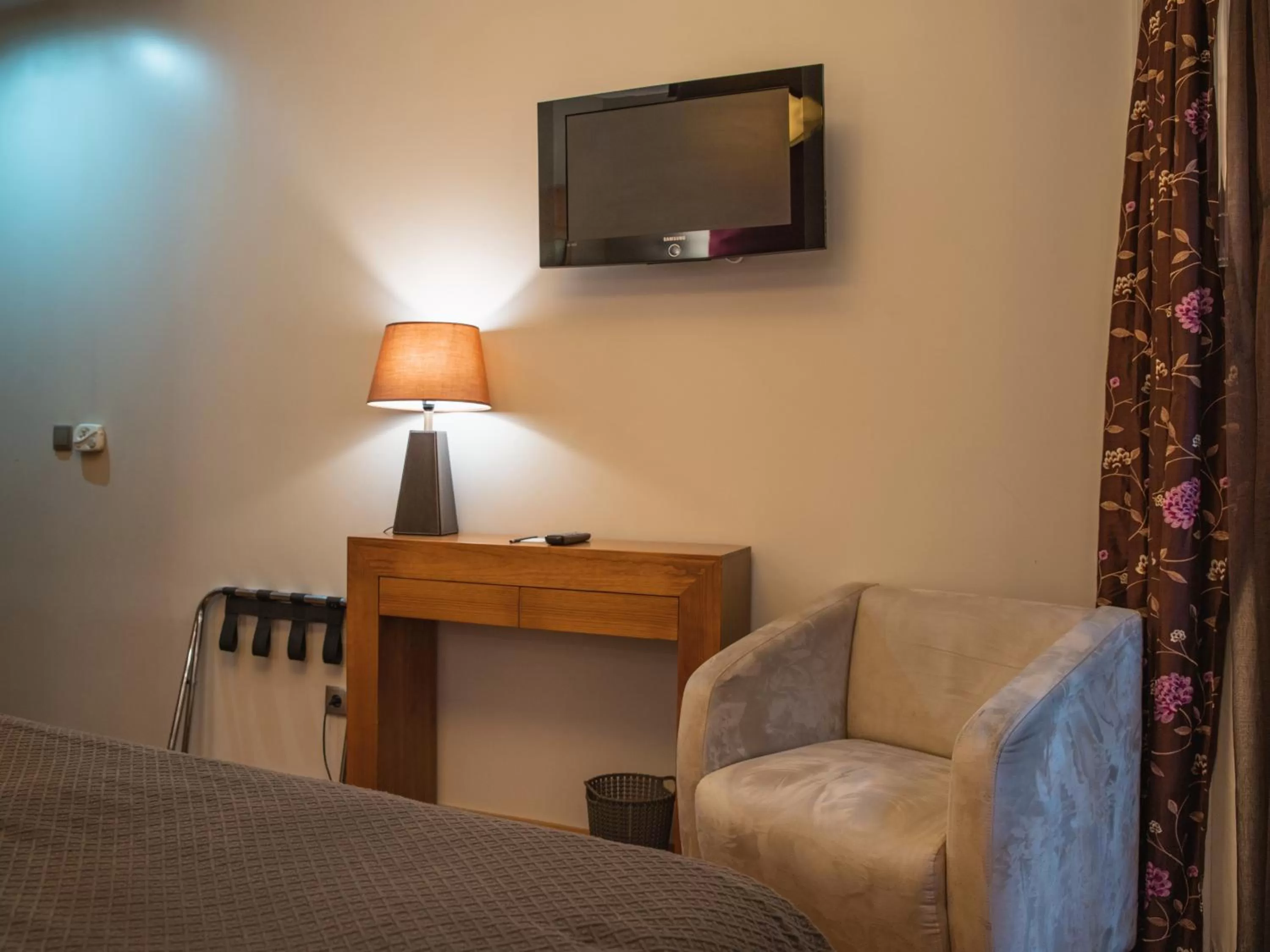 Decorative detail, Bed in Guest House Douro