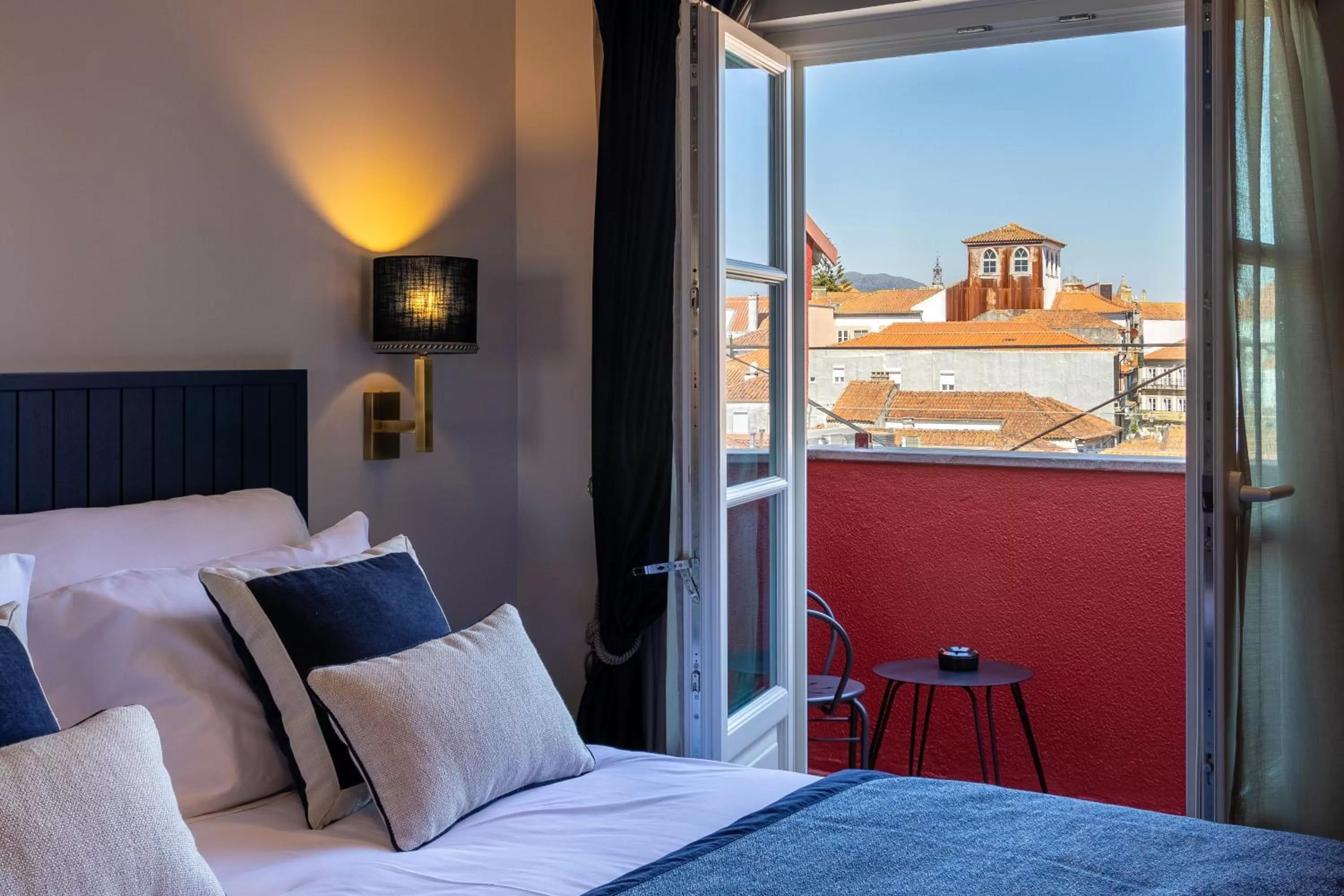 Photo of the whole room, Bed in AP Dona Aninhas