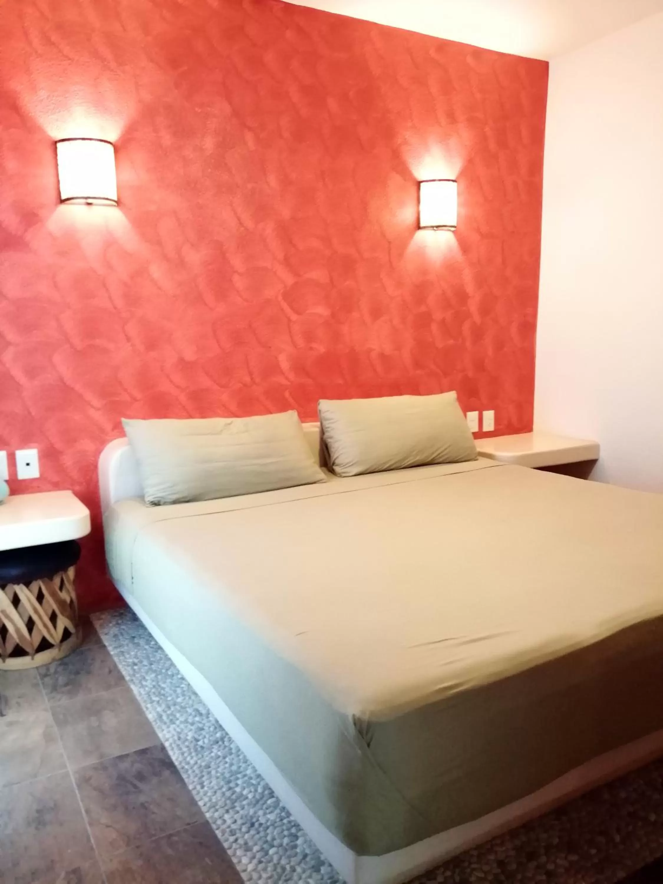 Bed in Ceiba Studios