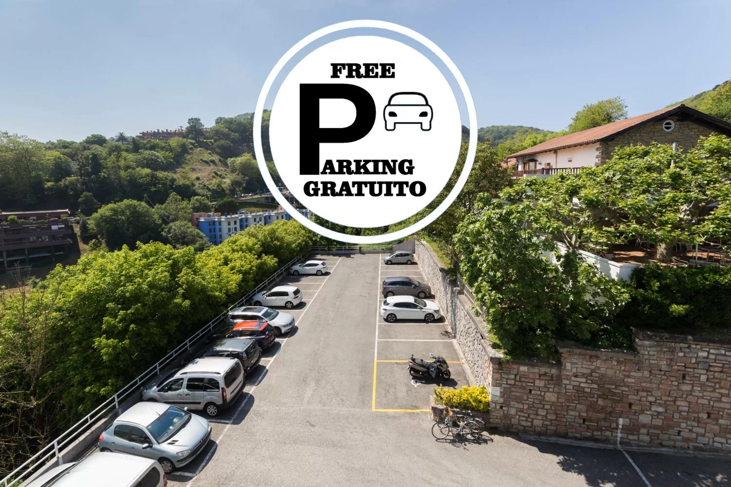 Parking in Hotel Avenida