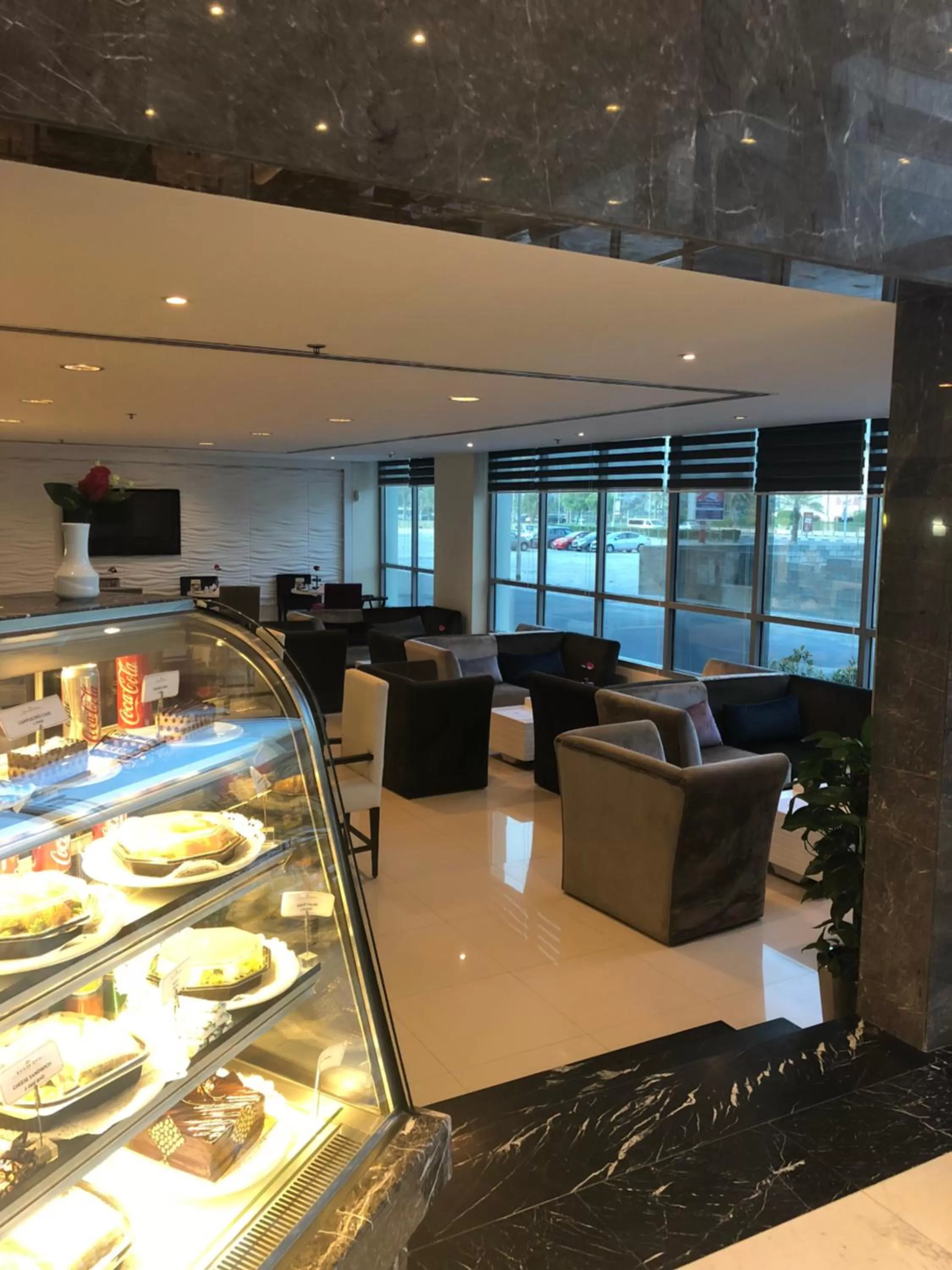 Restaurant/places to eat in Tulip Hotel & Suites