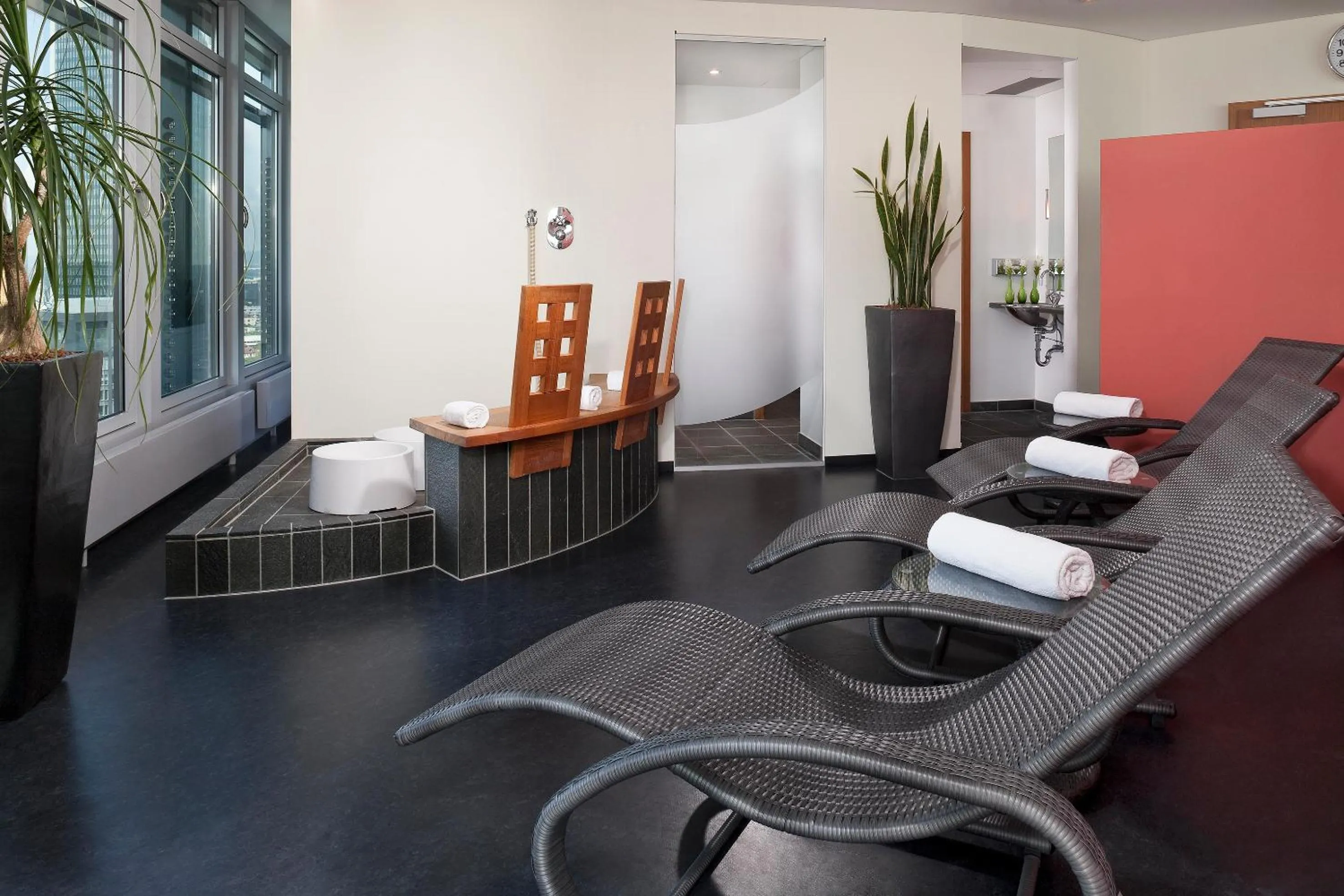 Spa and wellness centre/facilities in INNSiDE by Meliá Frankfurt Eurotheum
