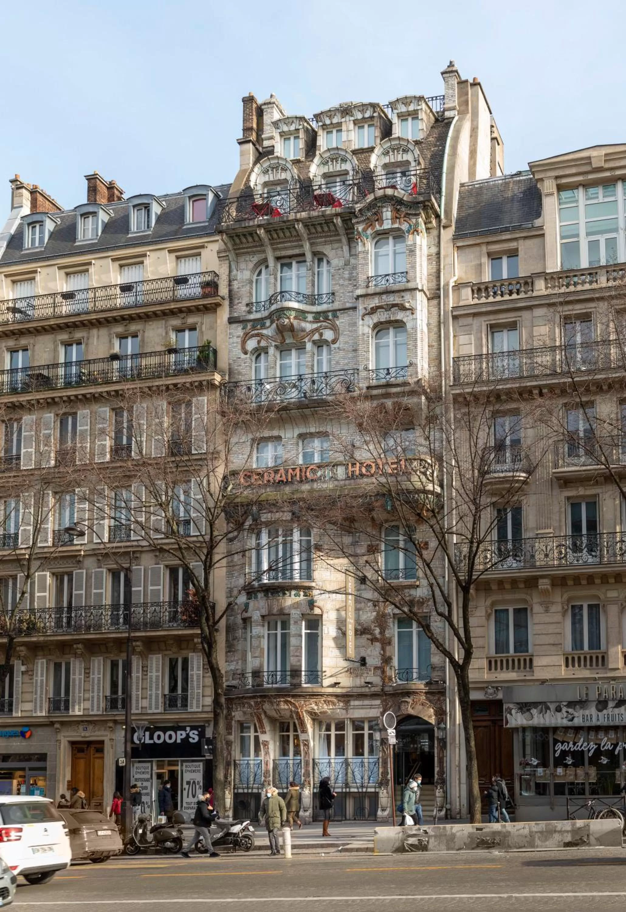 Property building in Elysées Ceramic