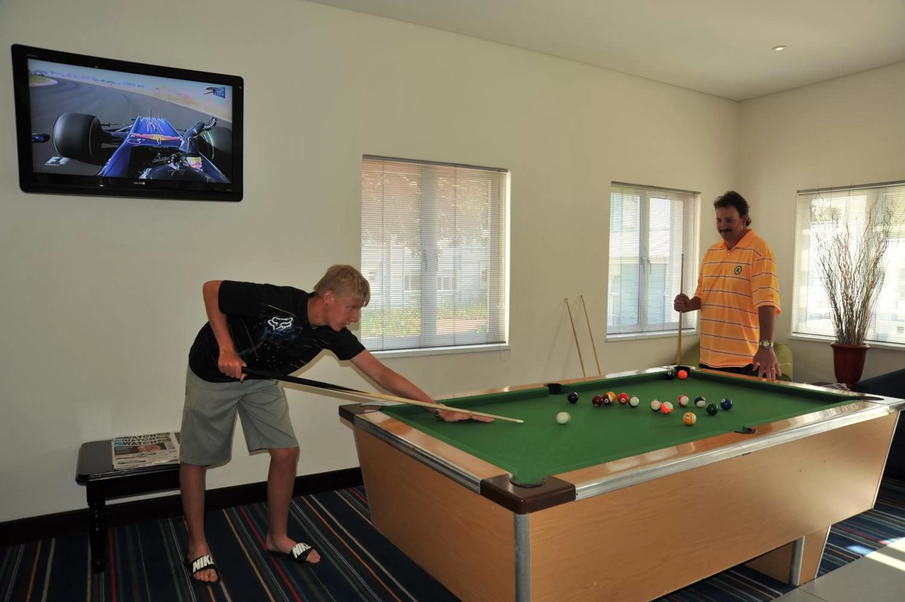 Billiard in Premier Splendid Inn Bayshore