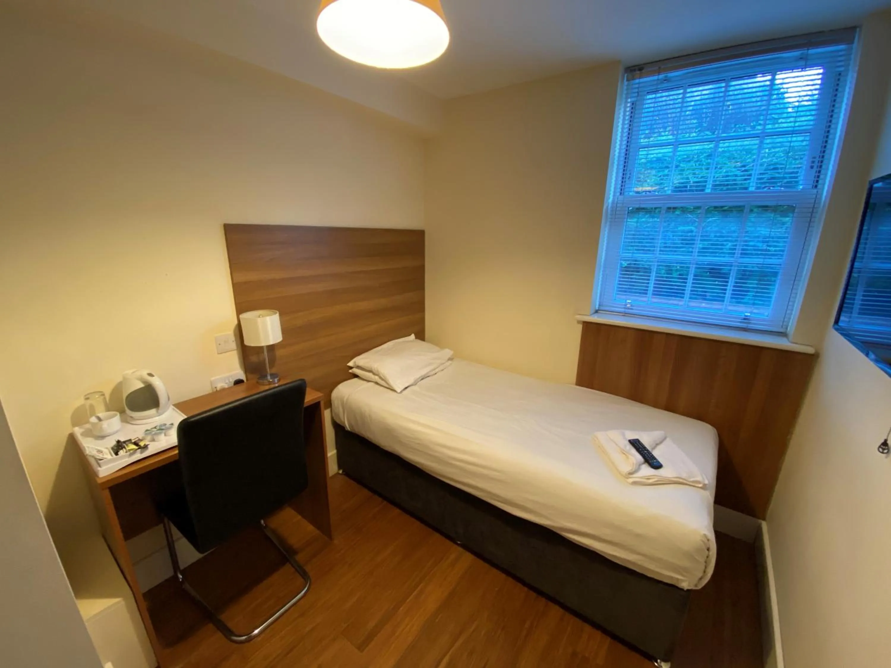 Bed in Wendover Arms Hotel