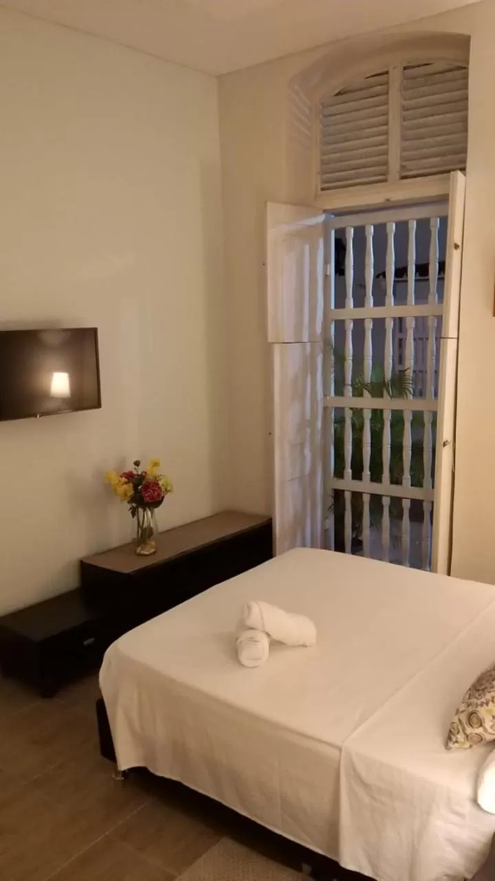 Deluxe Queen Room in Casa Renacer