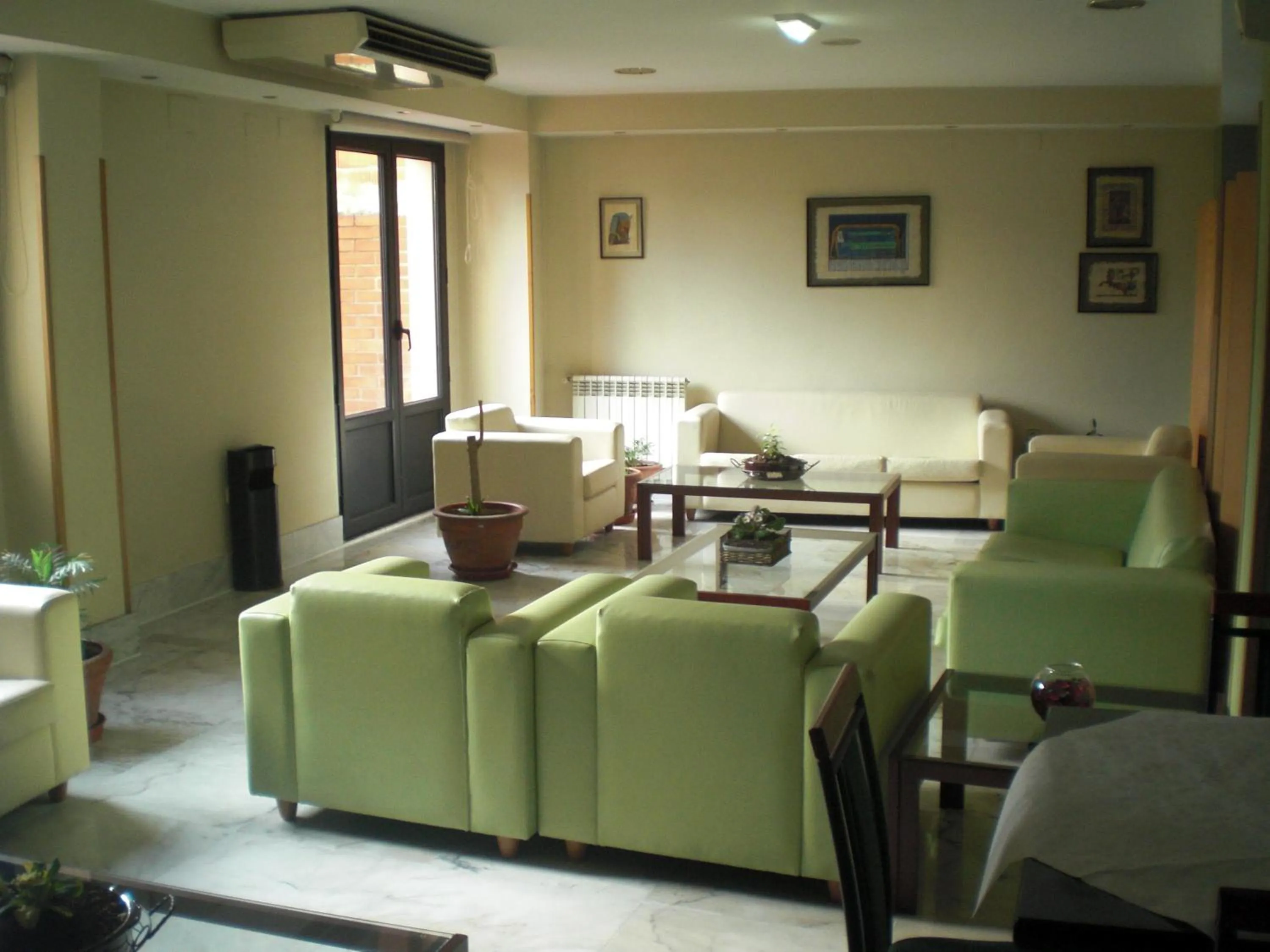 Communal lounge/ TV room in Astures