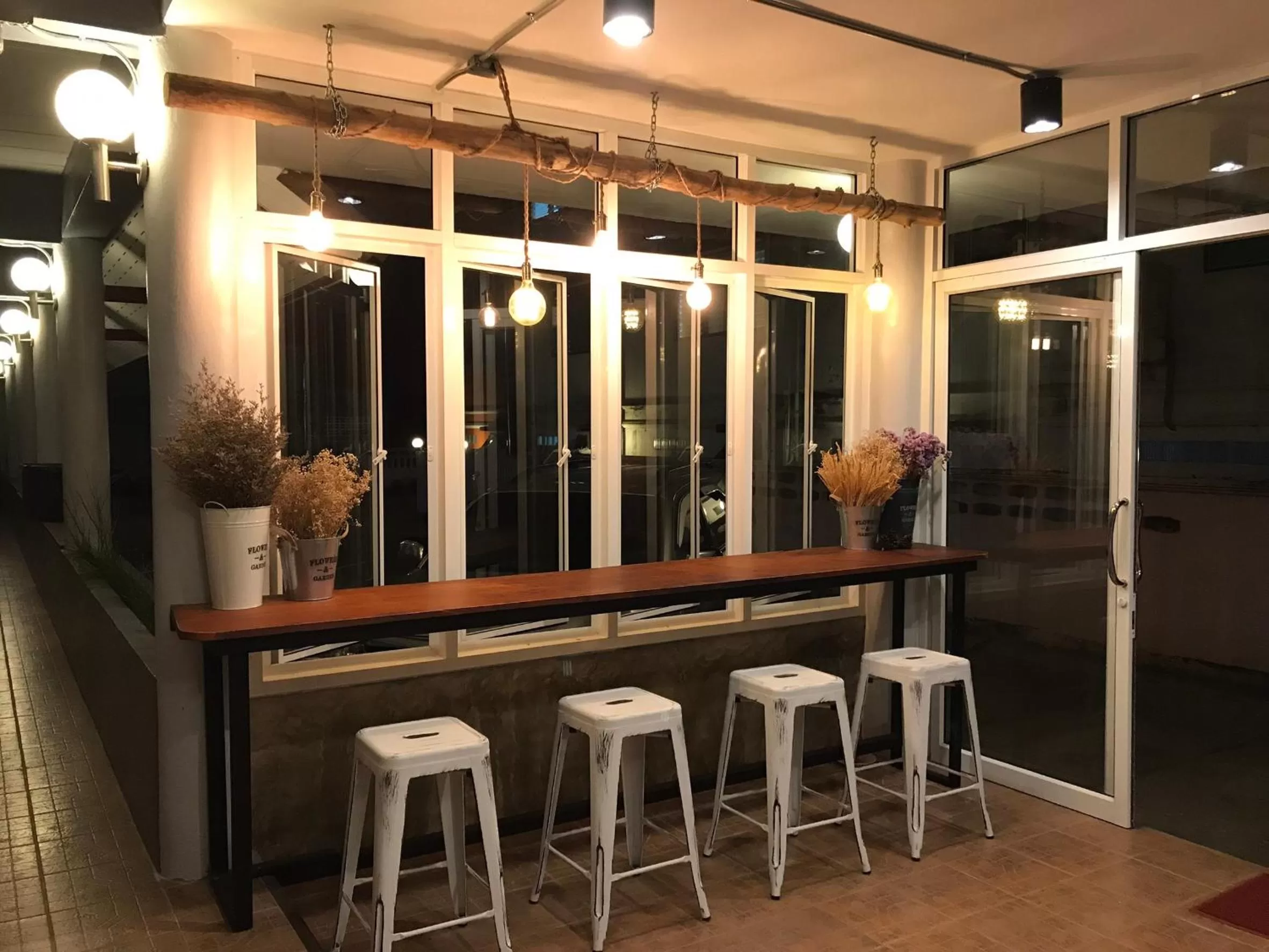 Facade/entrance in De Nan Hotel