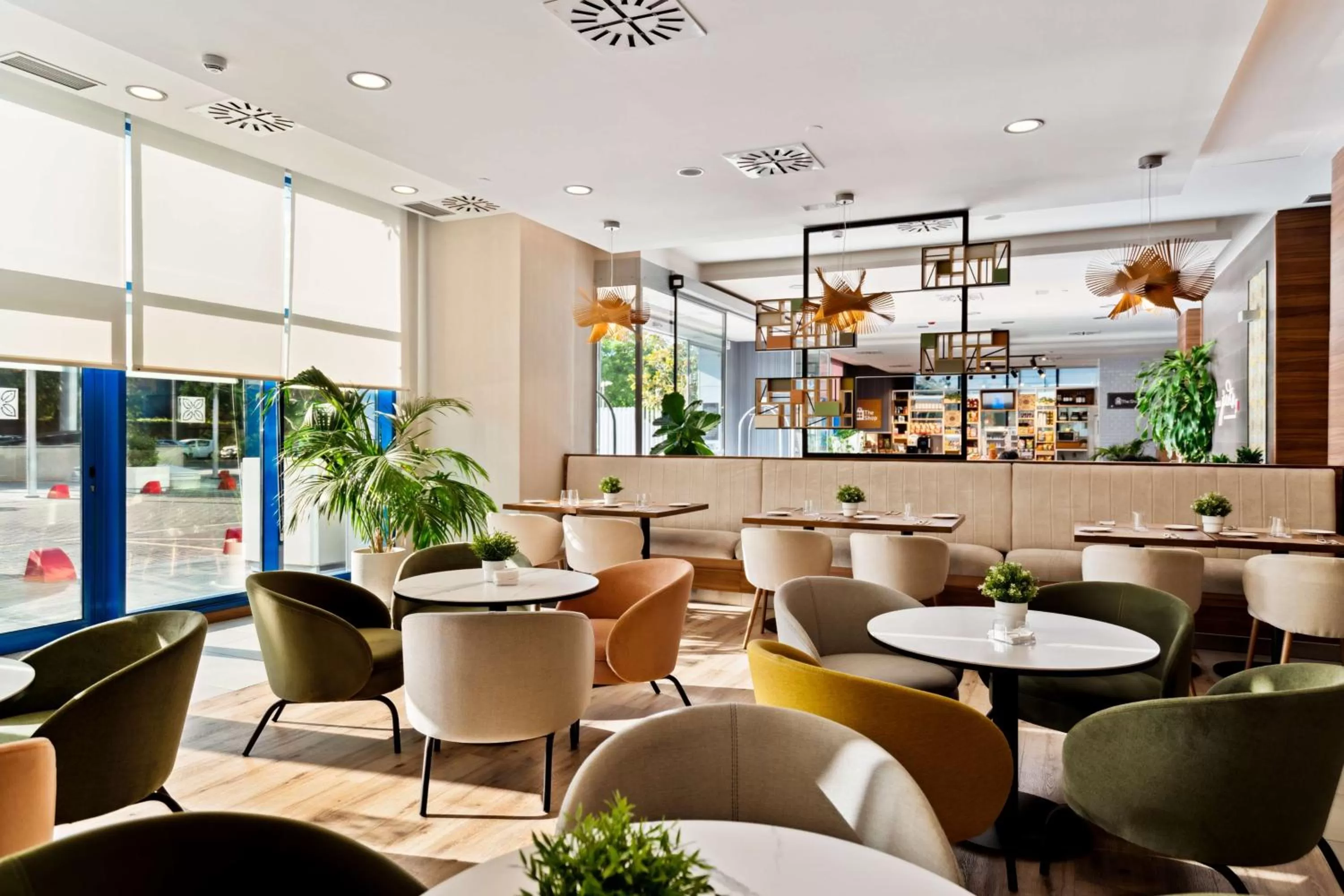 Restaurant/places to eat in Hilton Garden Inn Sevilla
