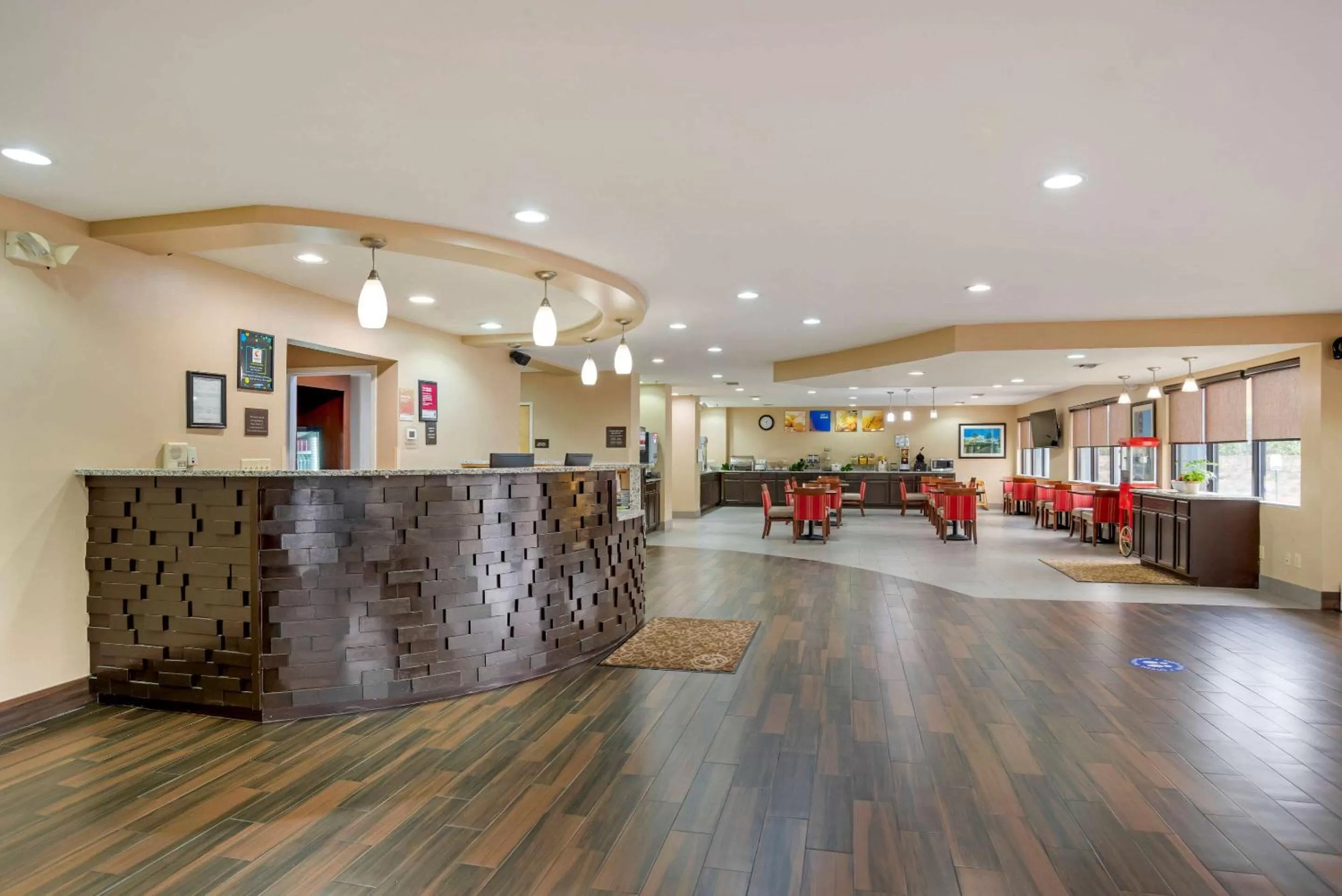 Lobby or reception in Comfort Suites Fultondale I-65 near I-22