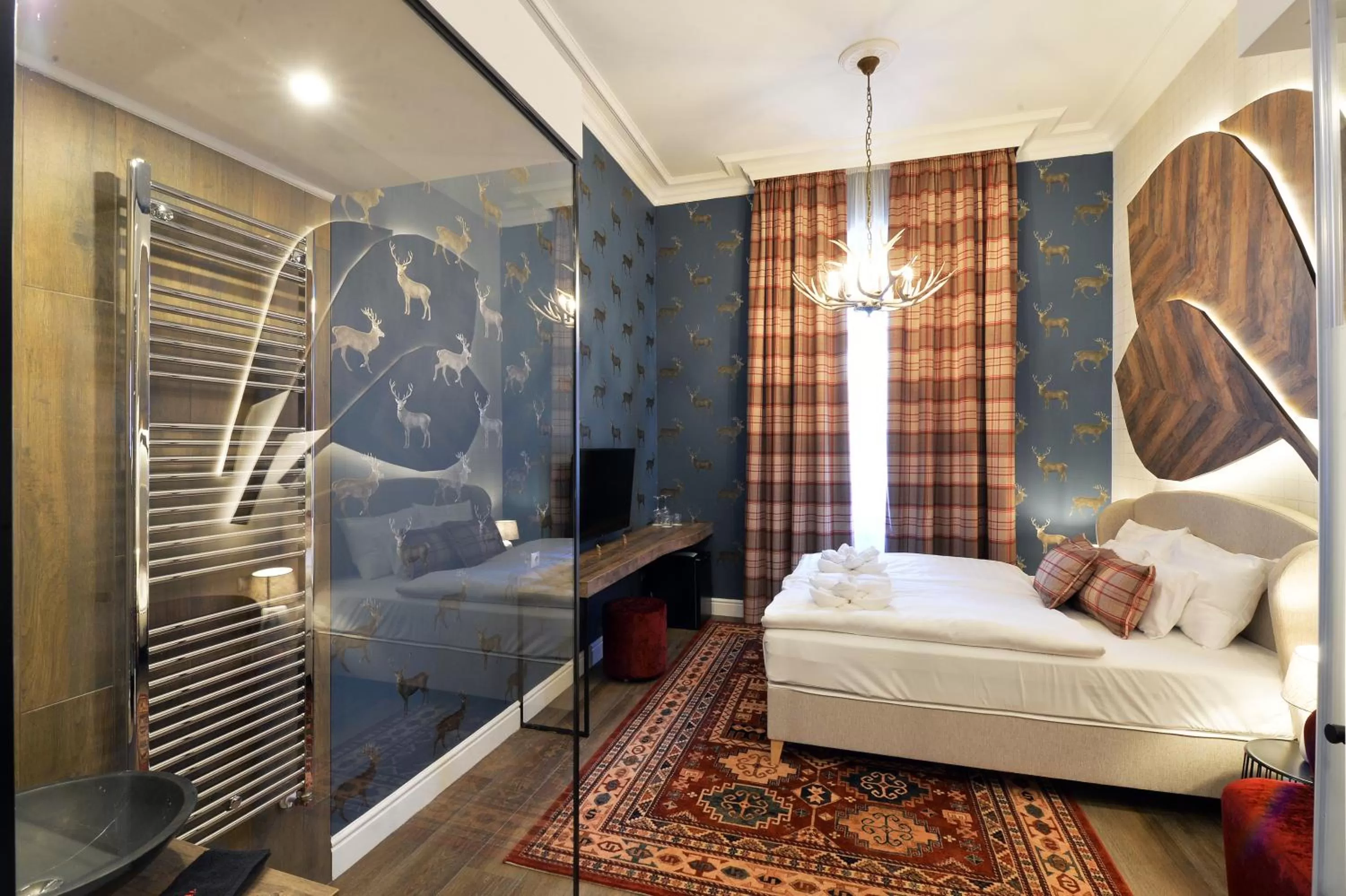 Photo of the whole room, Bed in 1552 Boutique Hotel