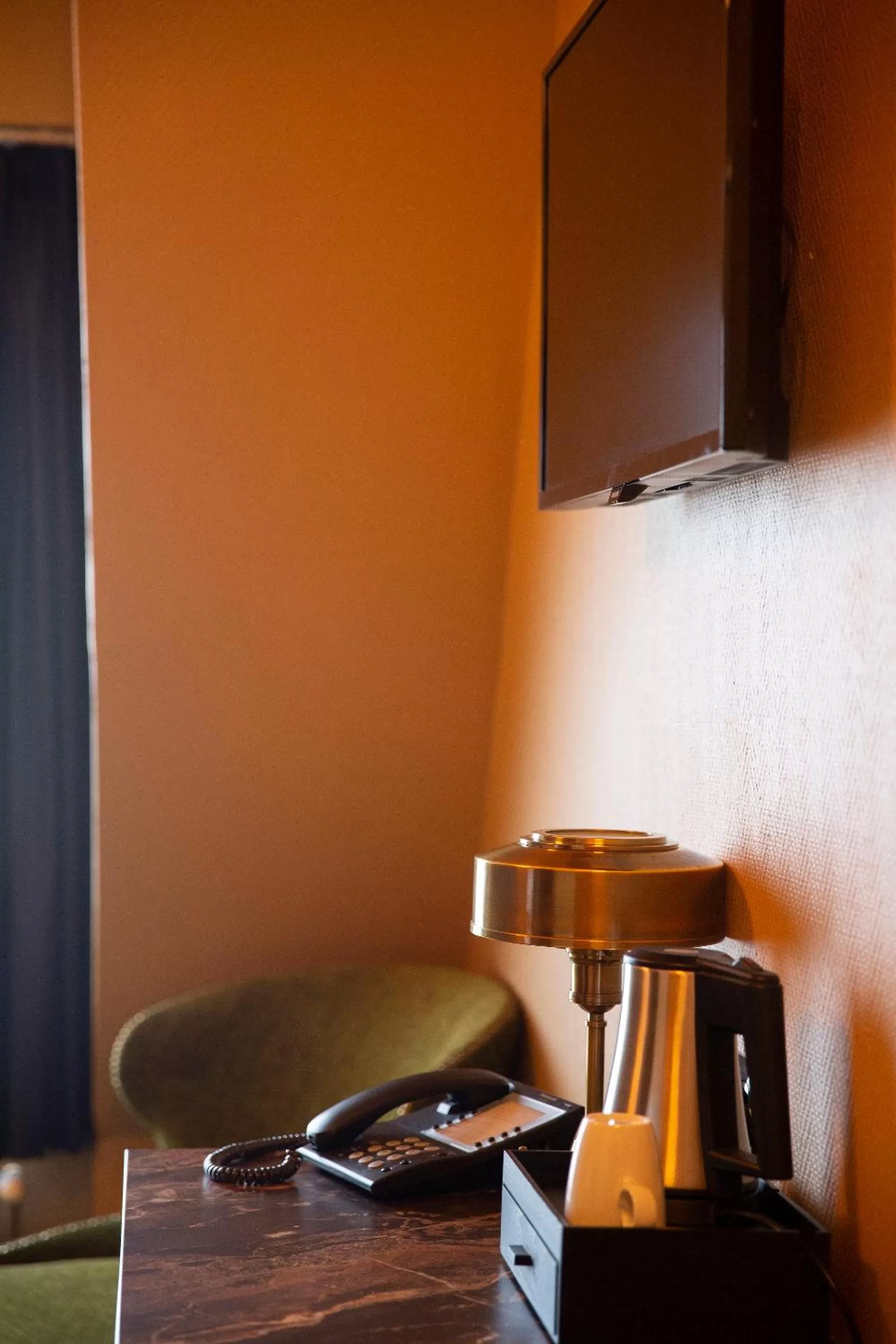 TV and multimedia in Hotel Aalders