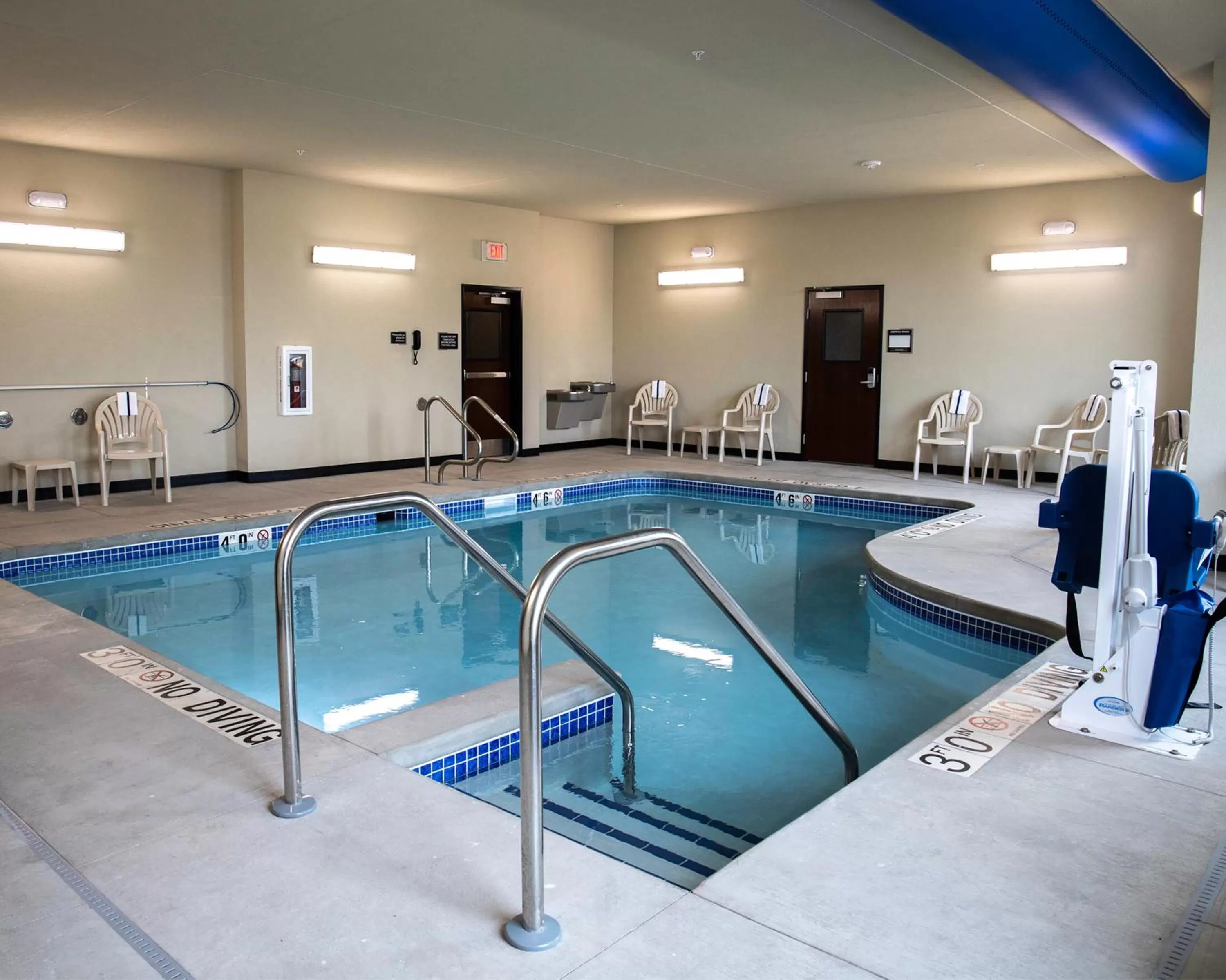 Swimming pool in Cobblestone Hotel & Suites - Two Rivers