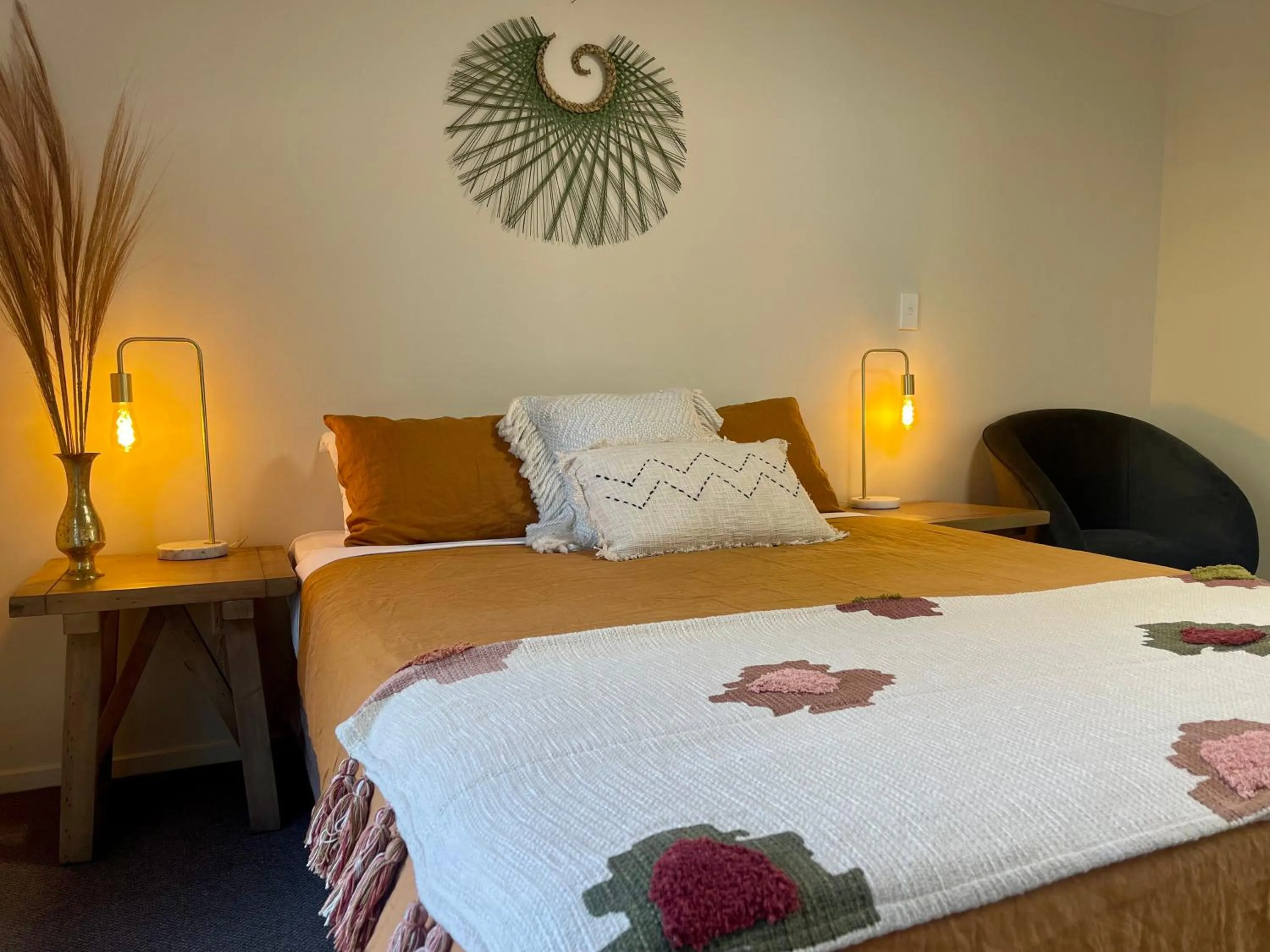 Bed in Te Anau Lakefront Backpackers