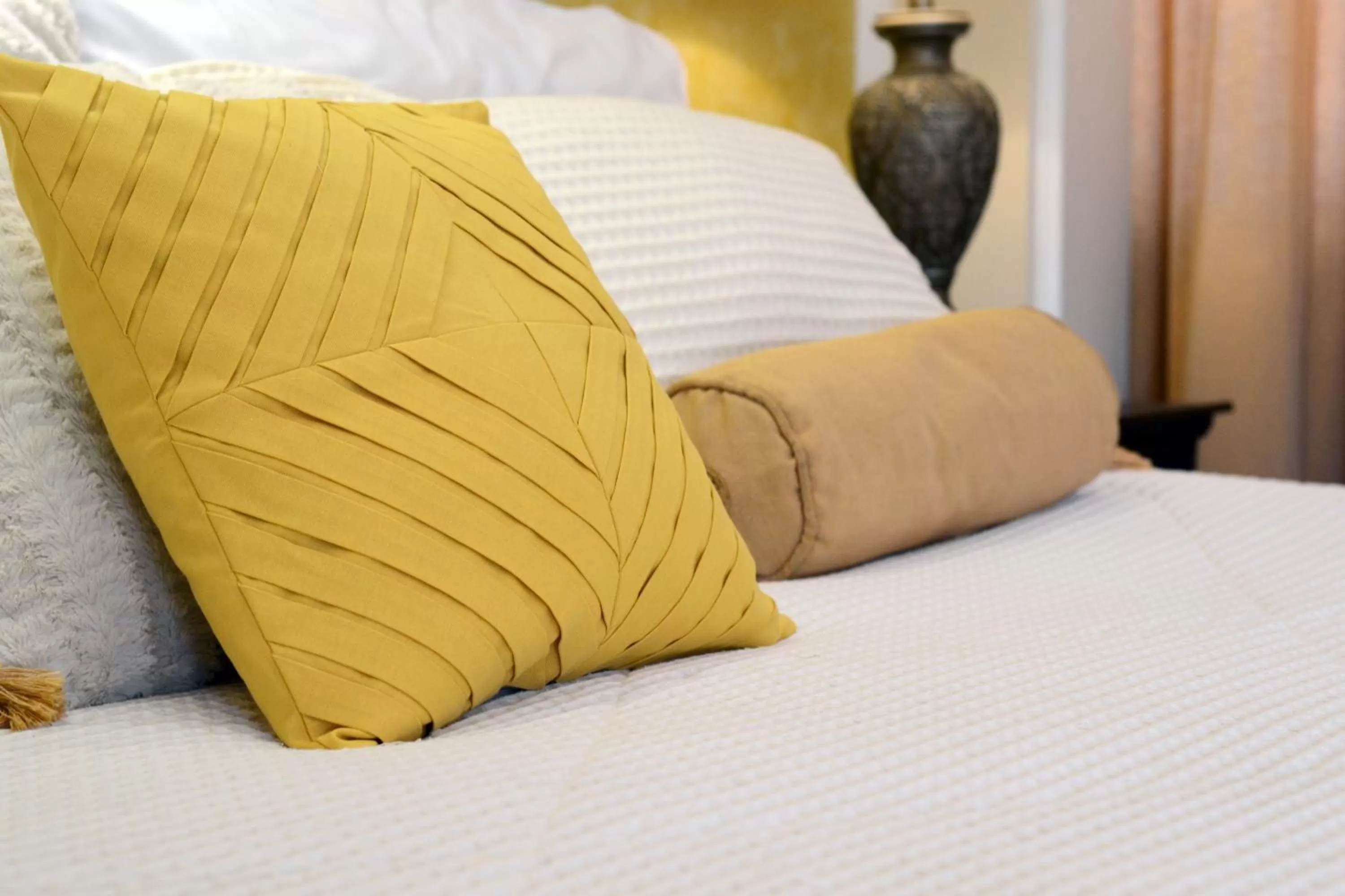 Decorative detail, Bed in Hostal Villa Toscana