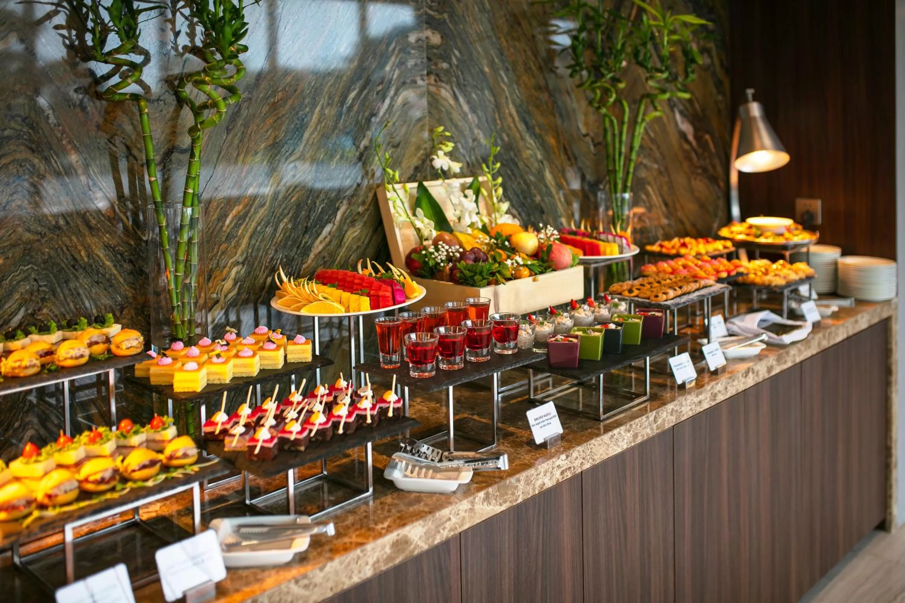 Restaurant/places to eat in Eastin Hotel & Residences Hanoi