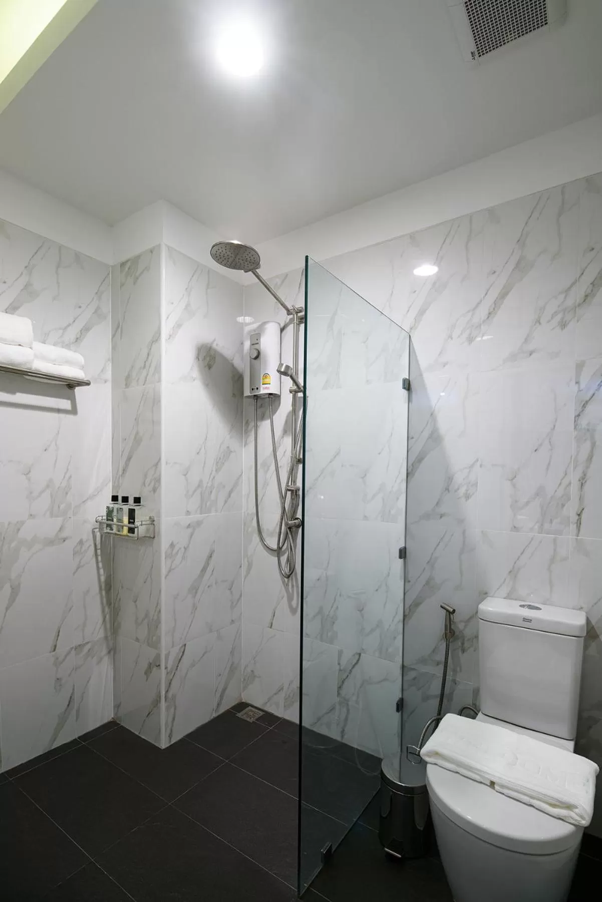 Shower in Himku Hotel - adult only