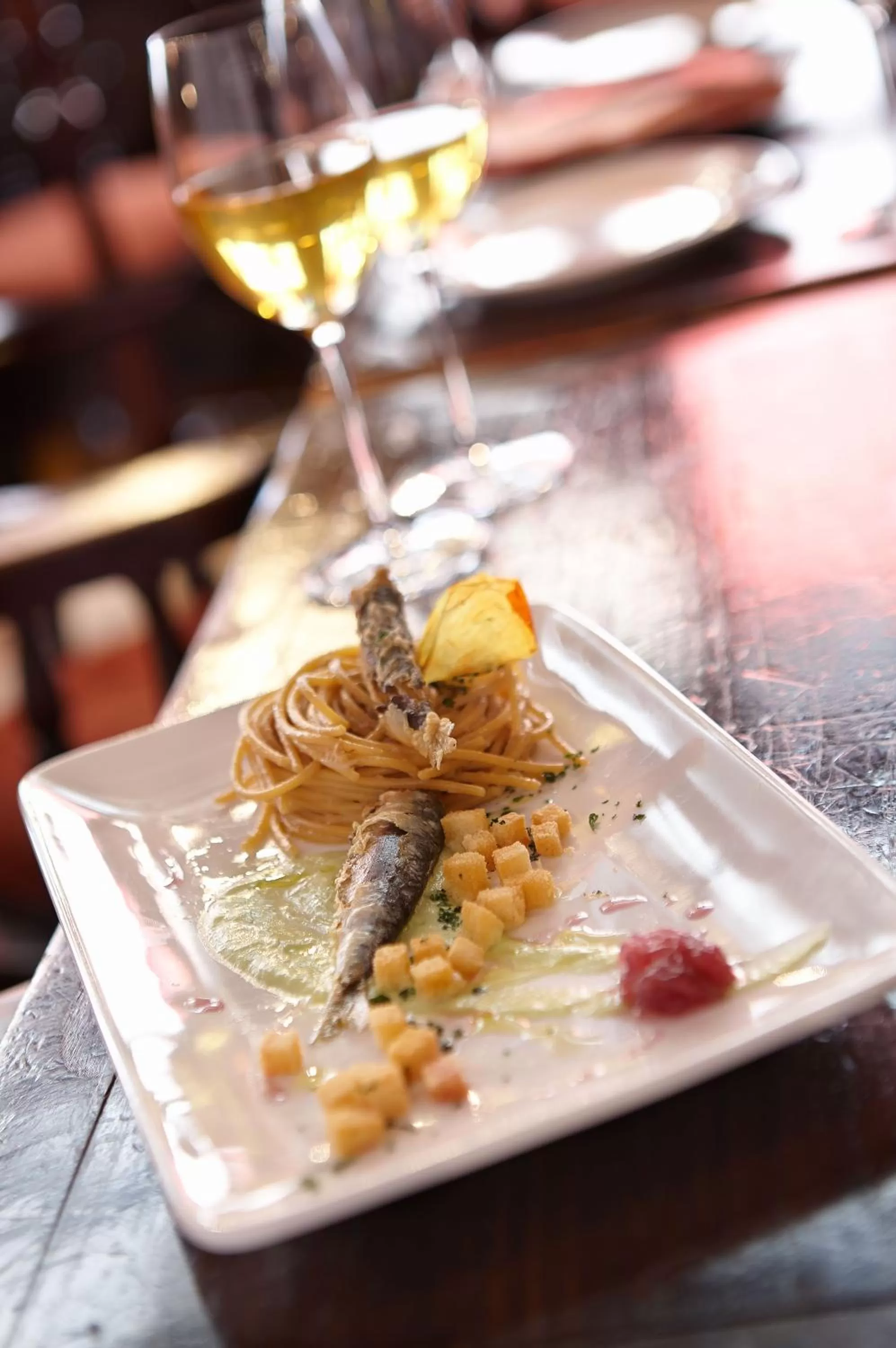 Restaurant/places to eat in Hotel Saturnia & International