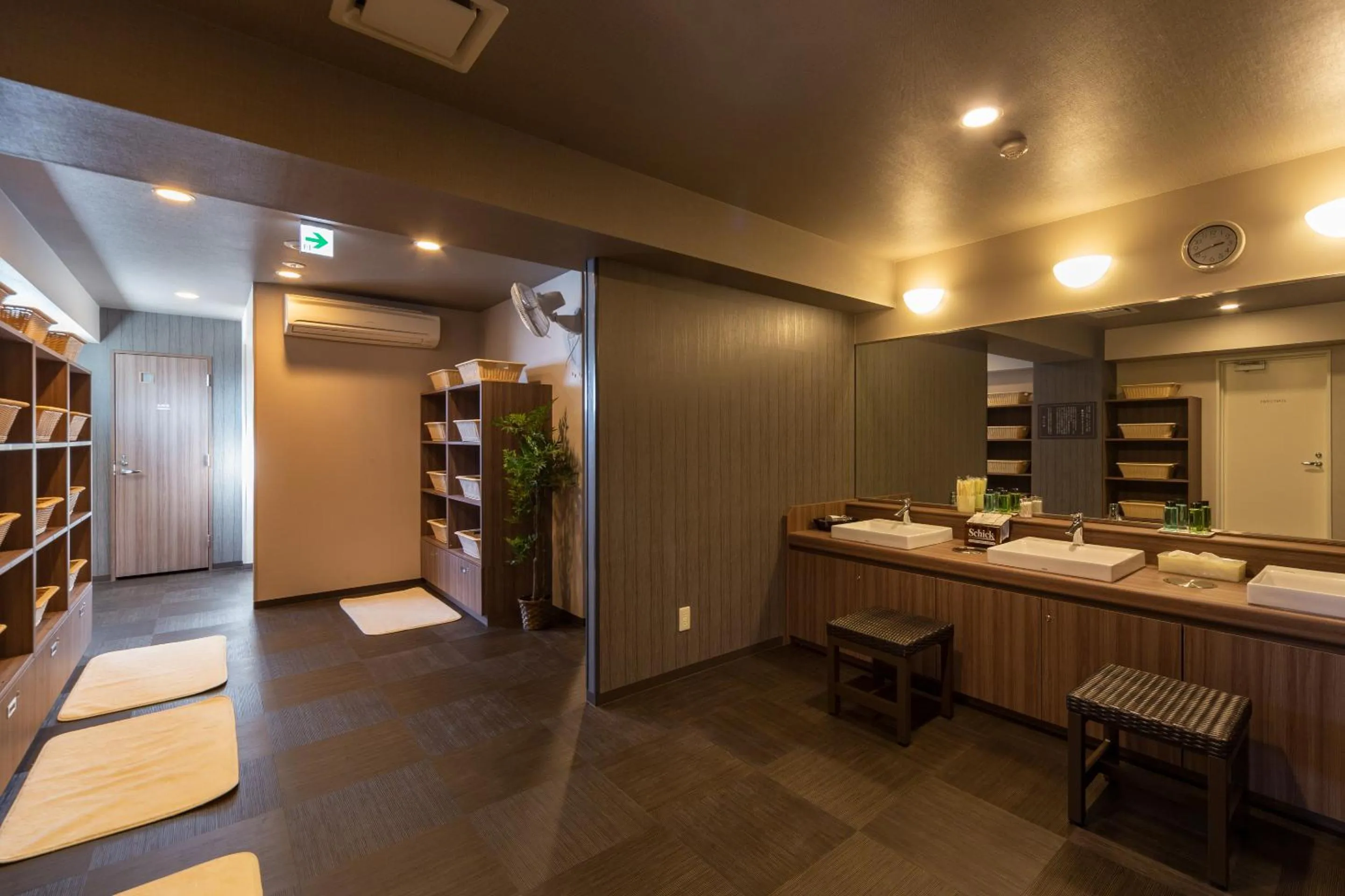 Public Bath in Hotel Route Inn Chiba Newtown Chuo Ekimae -Narita Kuko Akusesu Sen-