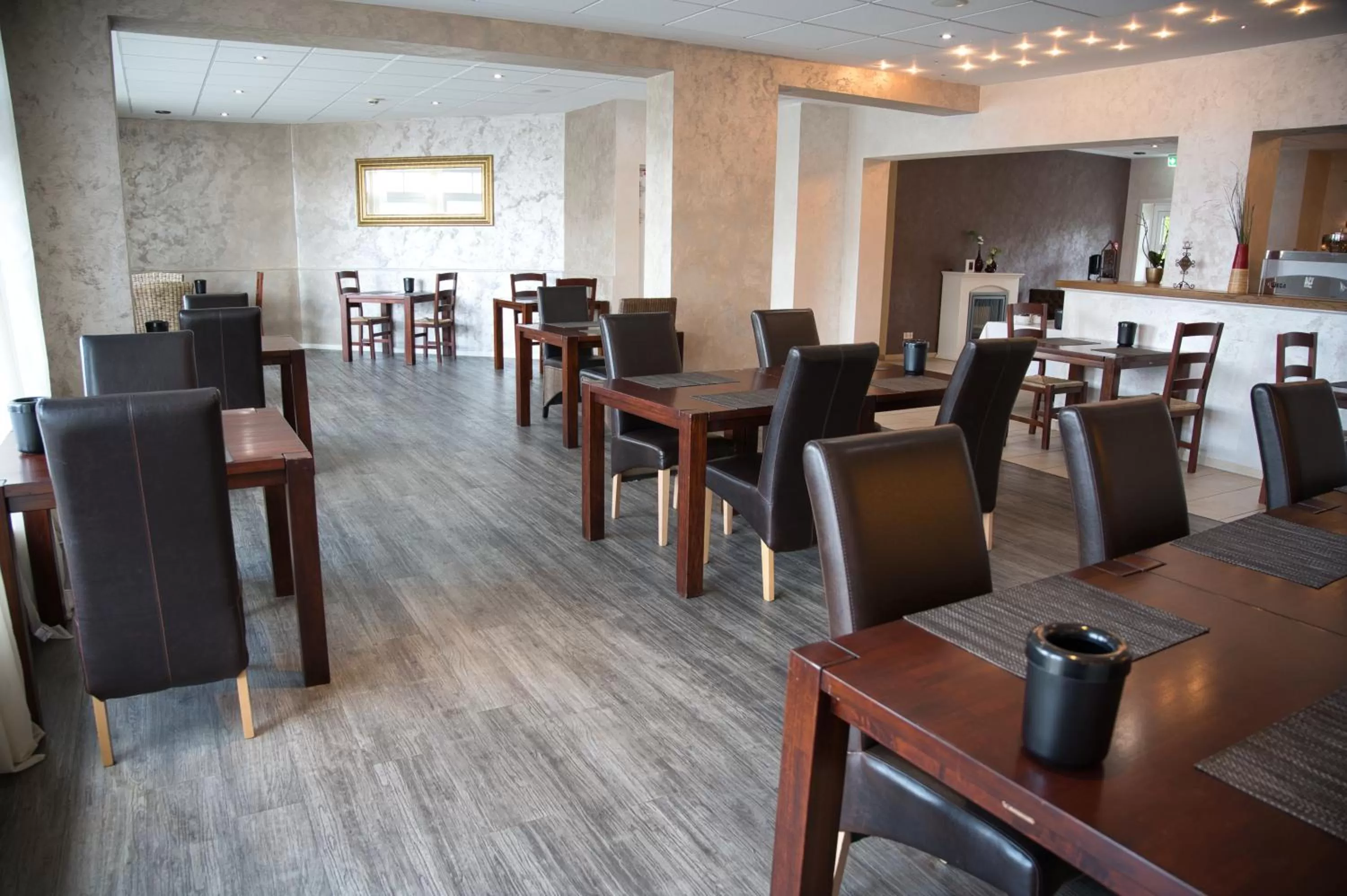 Restaurant/places to eat in Amedia Express Bielefeld, Trademark Collection by Wyndham