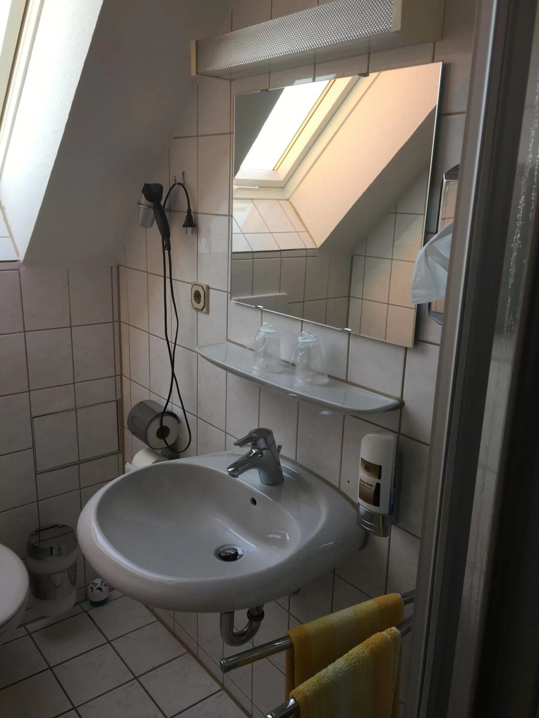 Photo of the whole room in Hotel & Restaurant Park Cafe ISA