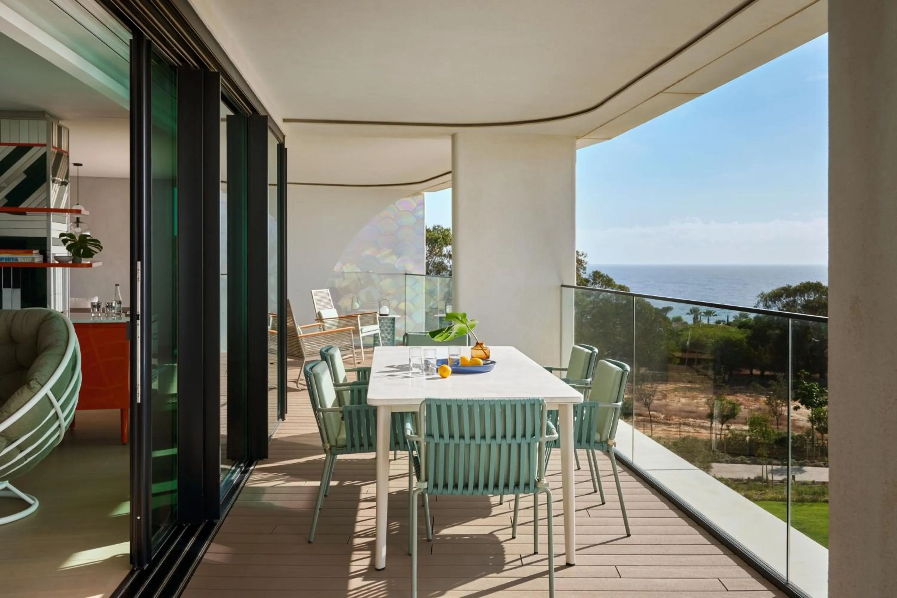 Photo of the whole room in W Residences Algarve