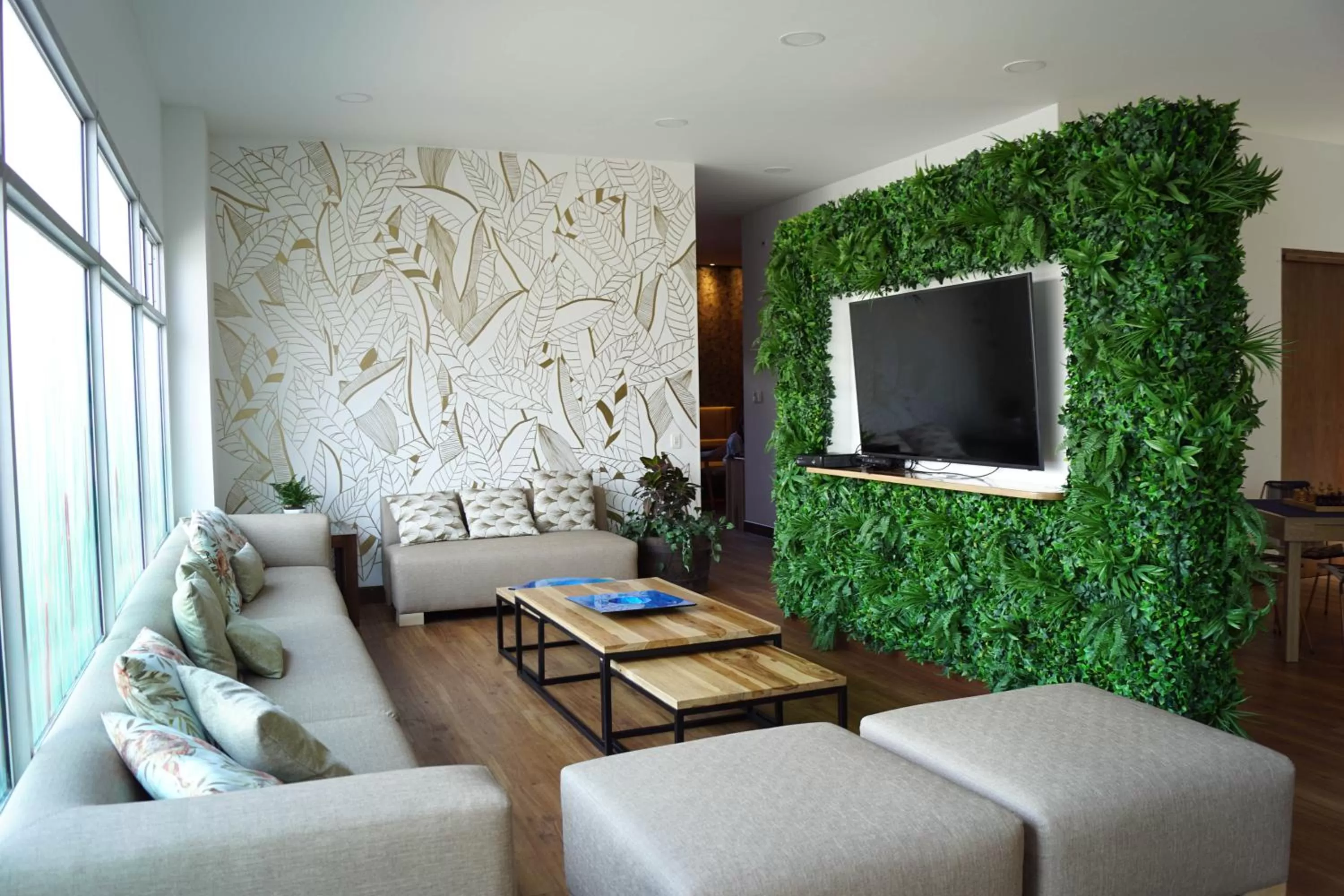 Communal lounge/ TV room in Hotel Factory Green Bogotá Occidente Calle 80
