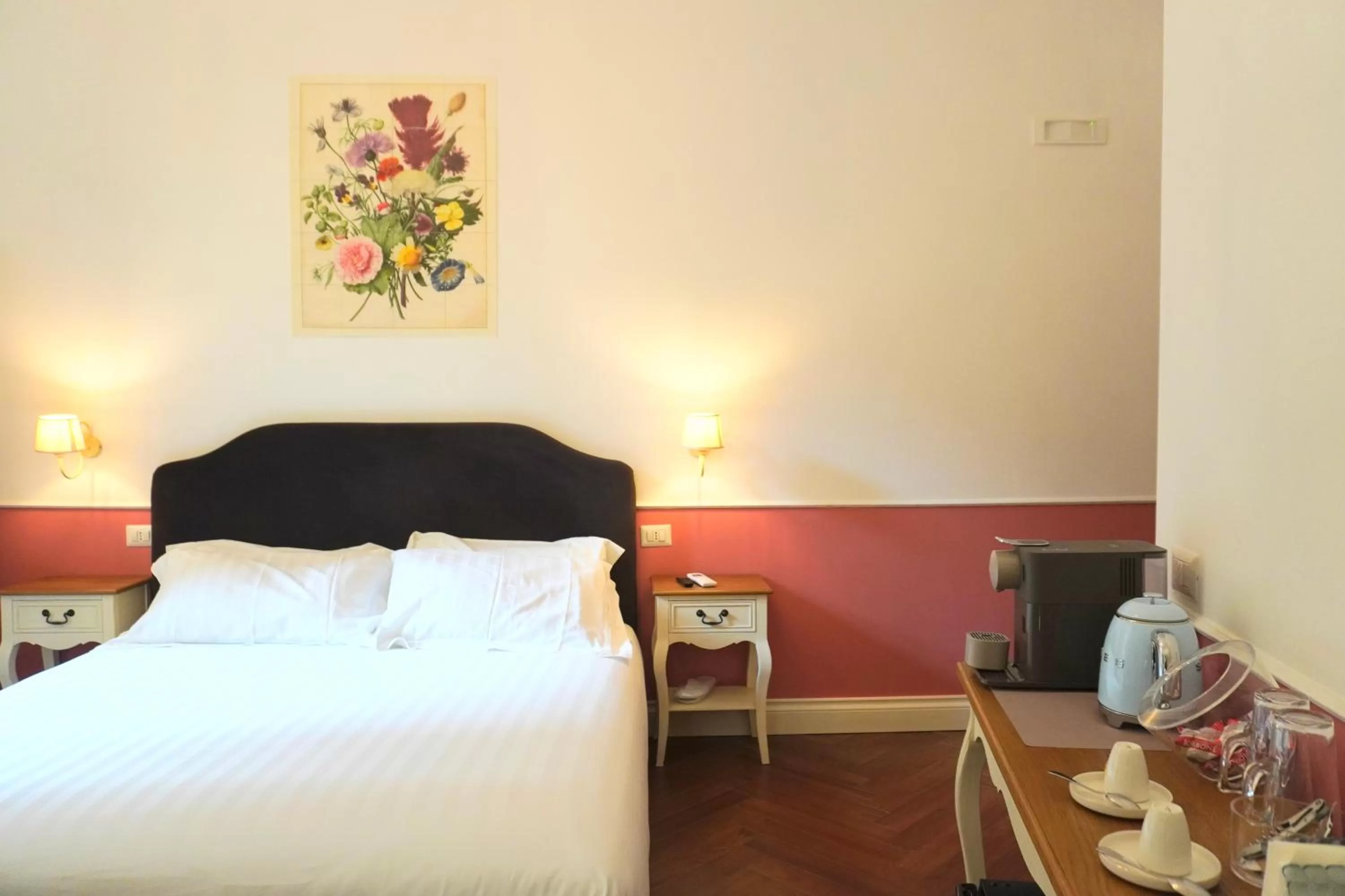 Bed in Macchiato Suites Boutique Guest House