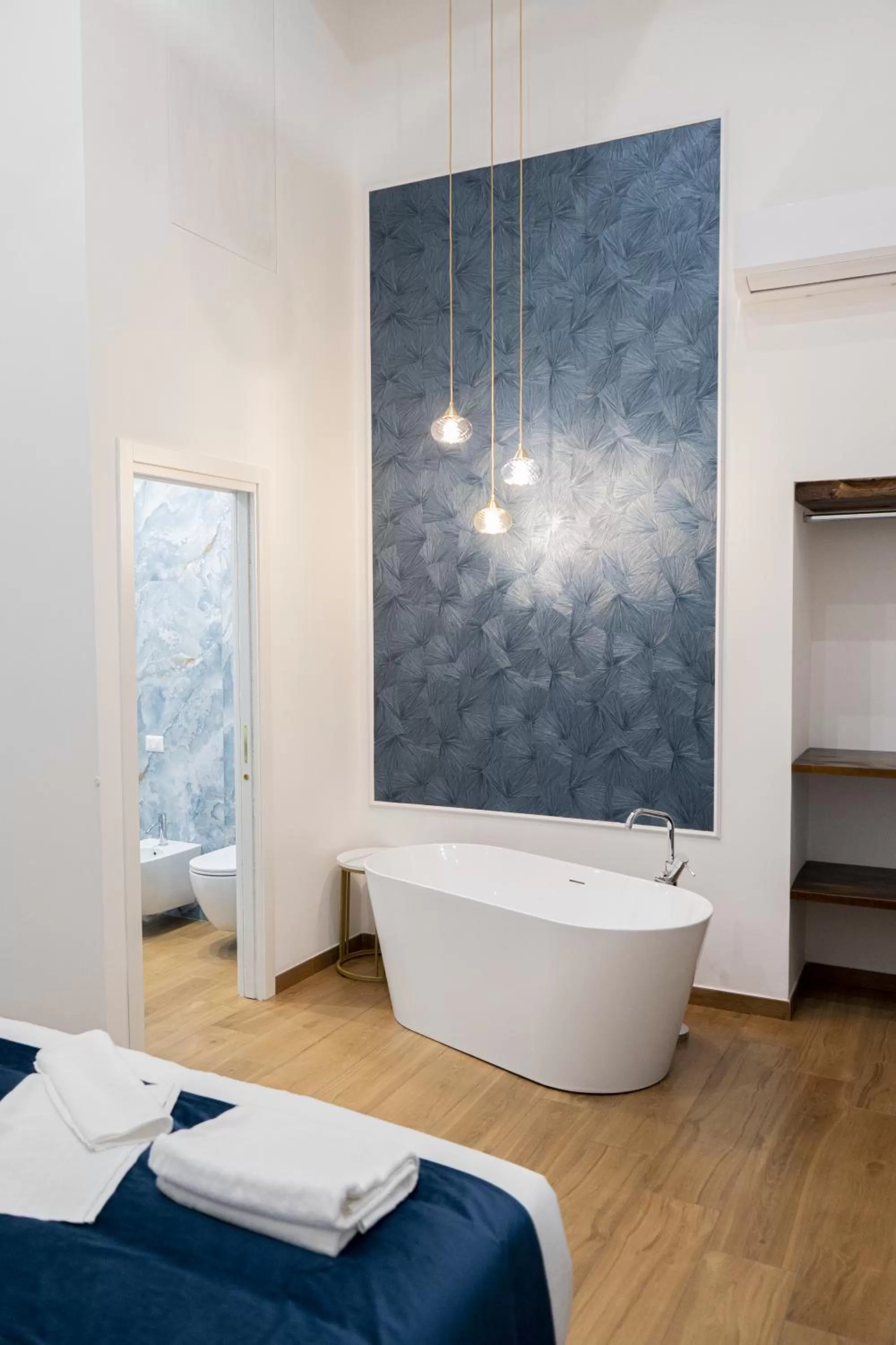 Photo of the whole room, Bathroom in L'Angolo d'o core