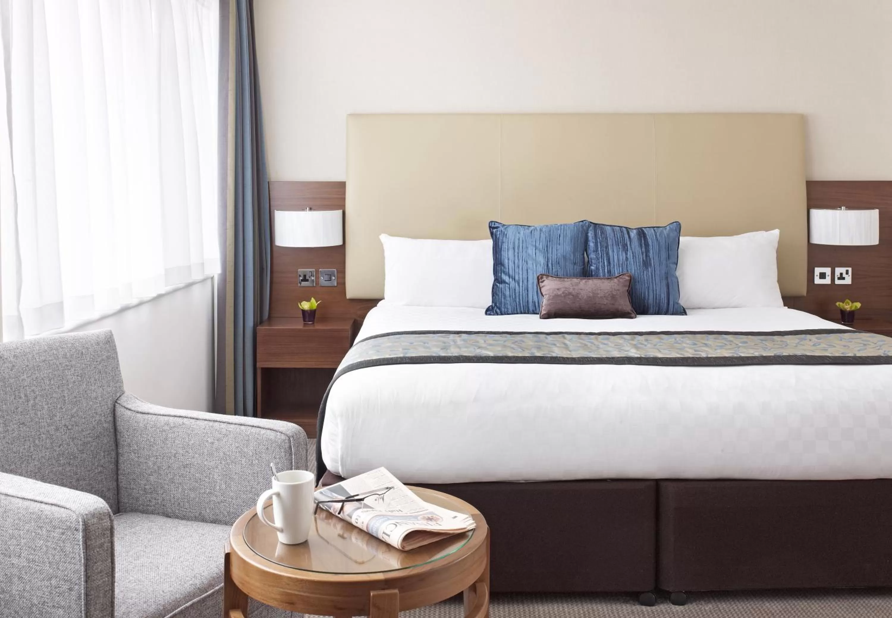 Bed in Thistle Trafalgar - Leicester Square