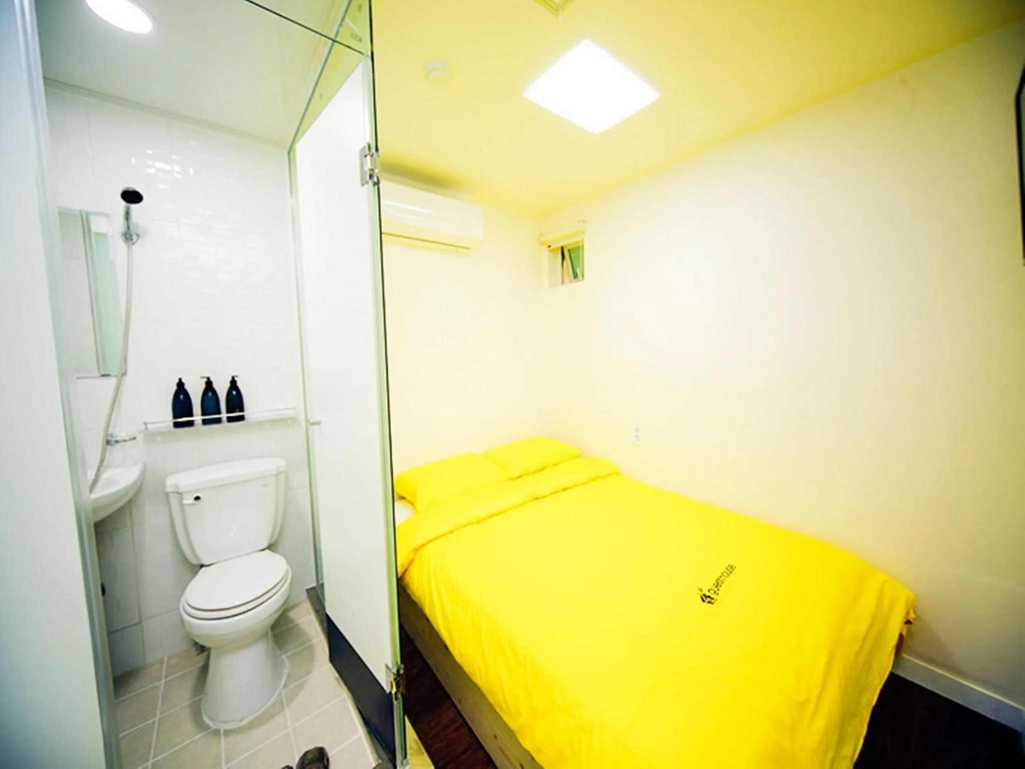 Standard Double Room in 24 Guesthouse Seoul City Hall